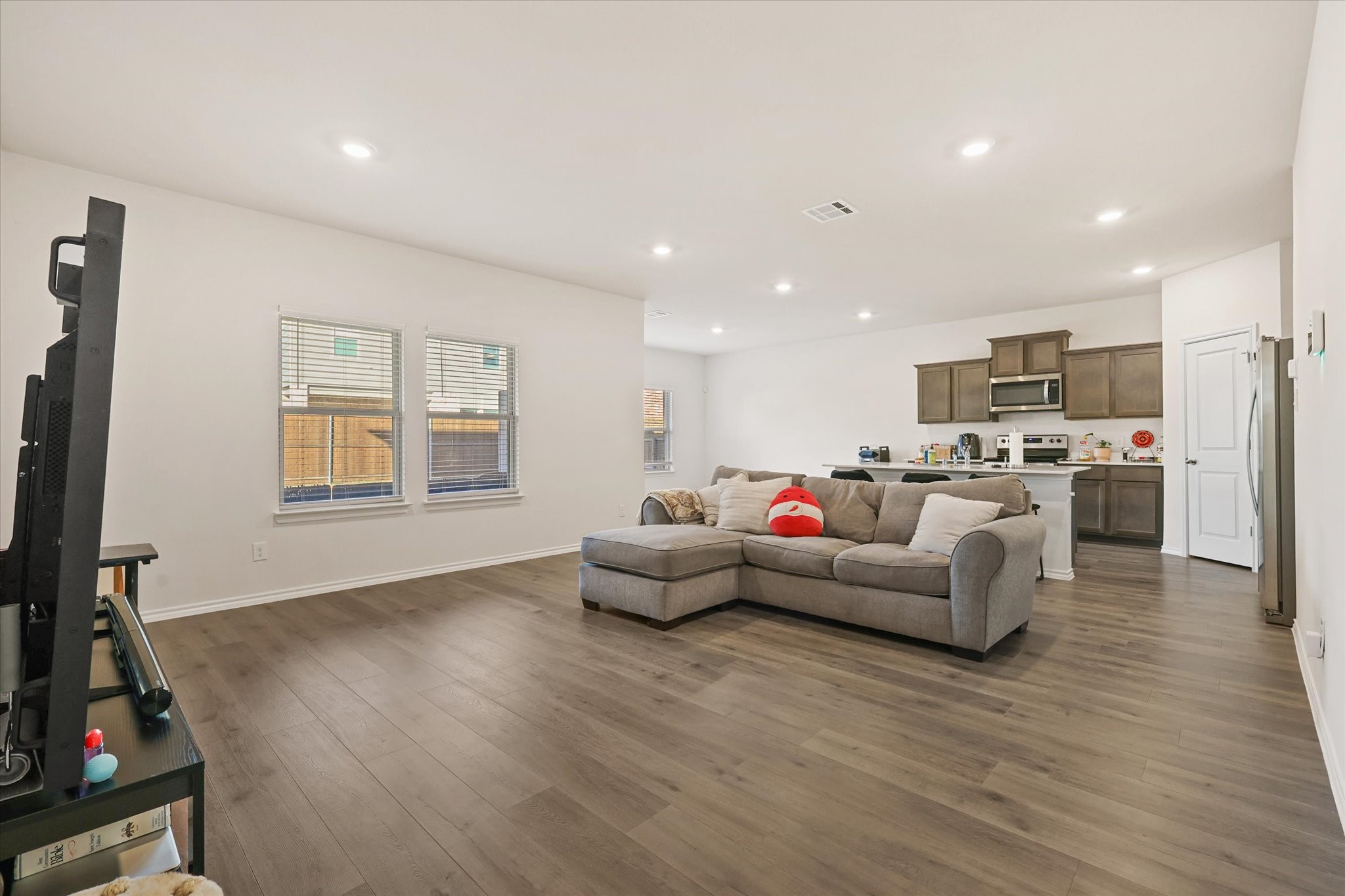 3329 Watterson Way