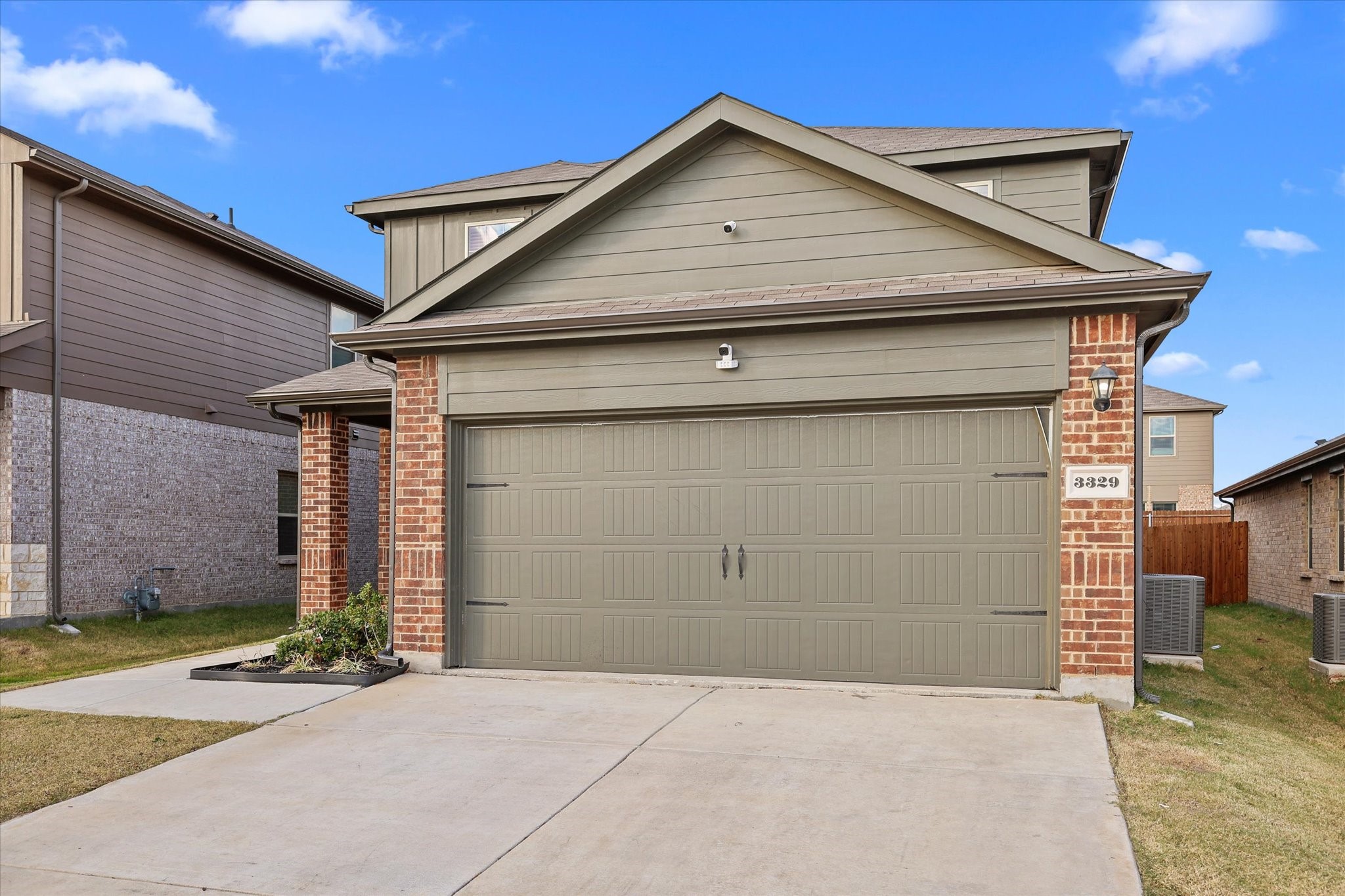 3329 Watterson Way