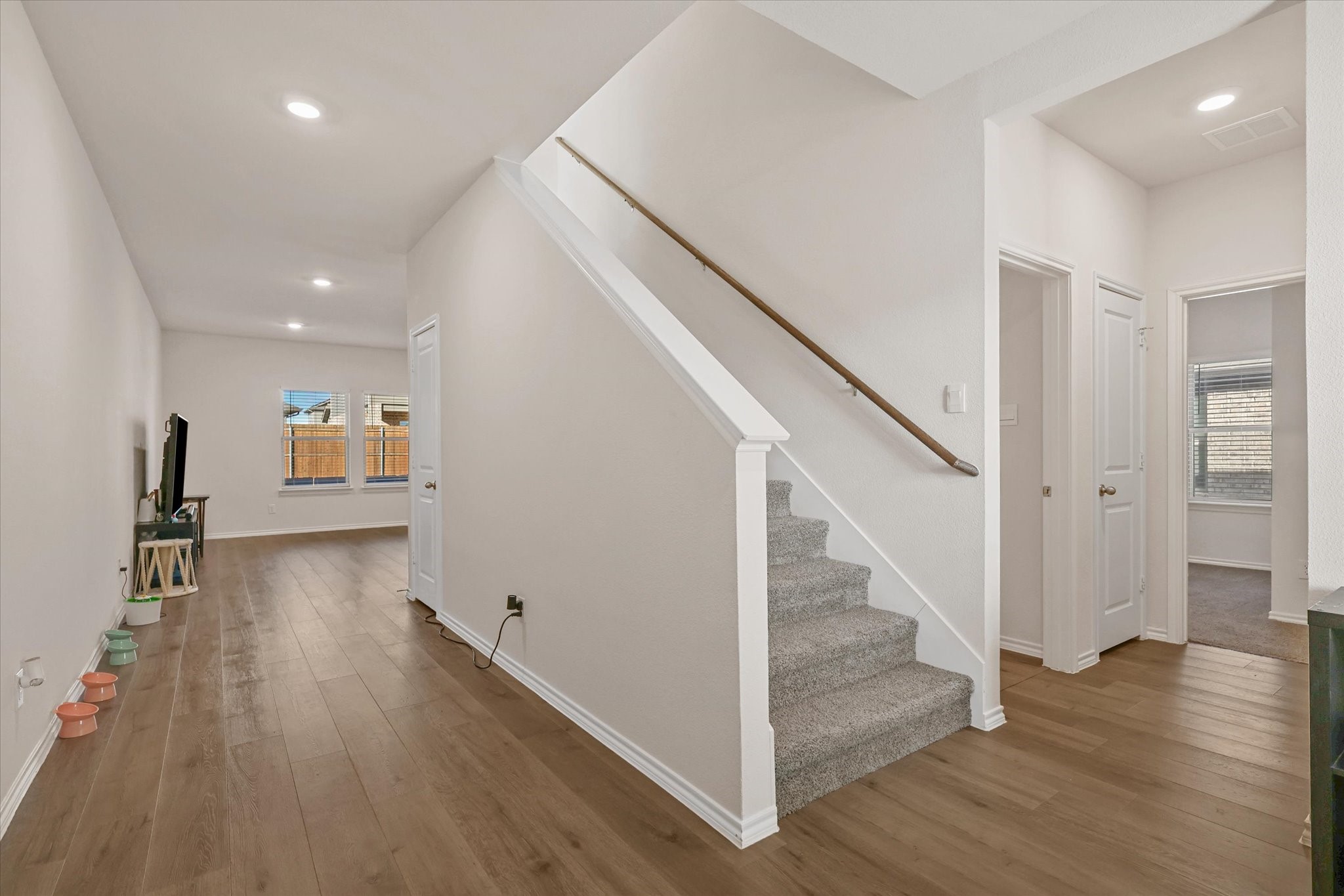 3329 Watterson Way