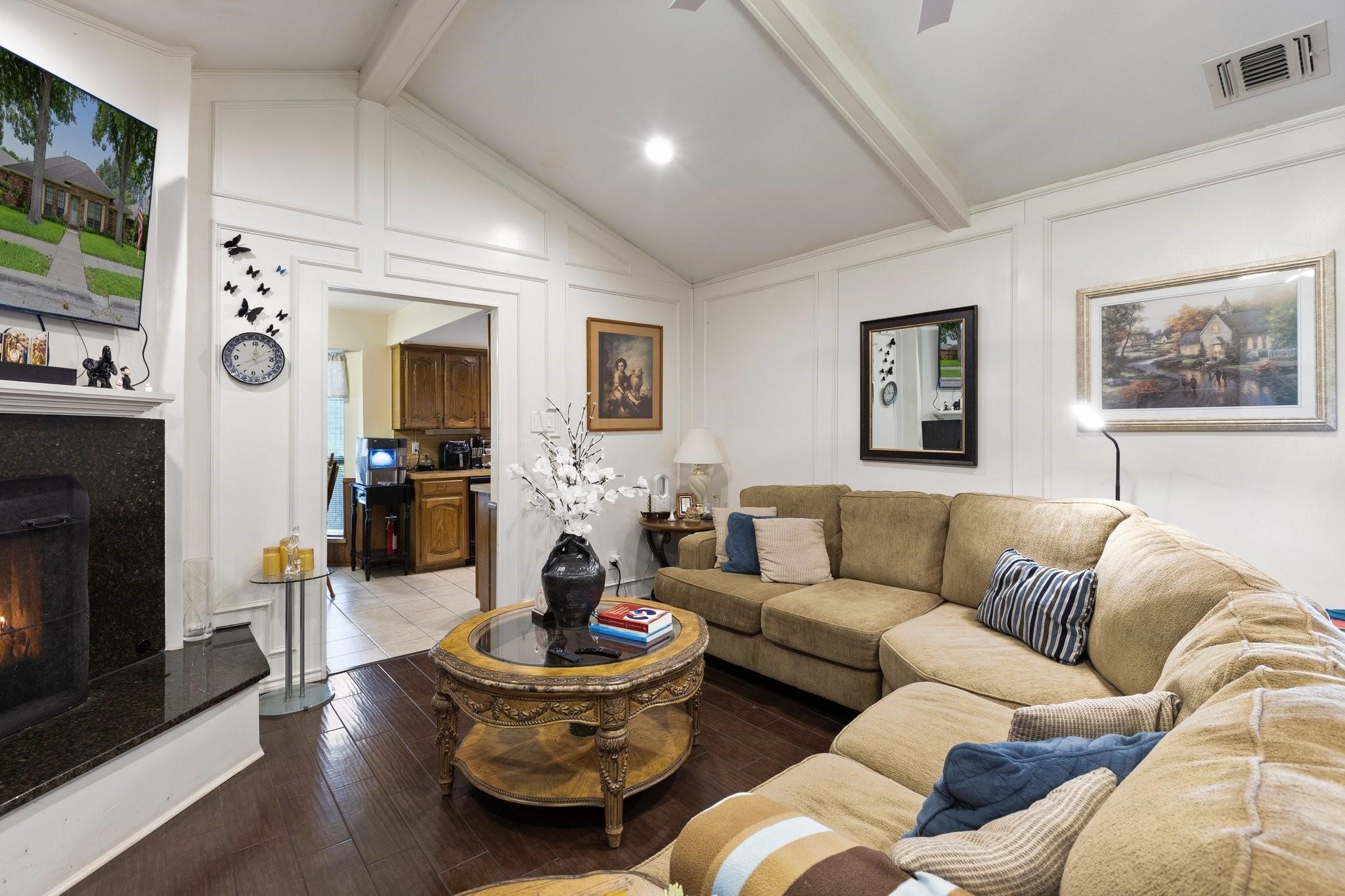 4525 Meadowview Drive