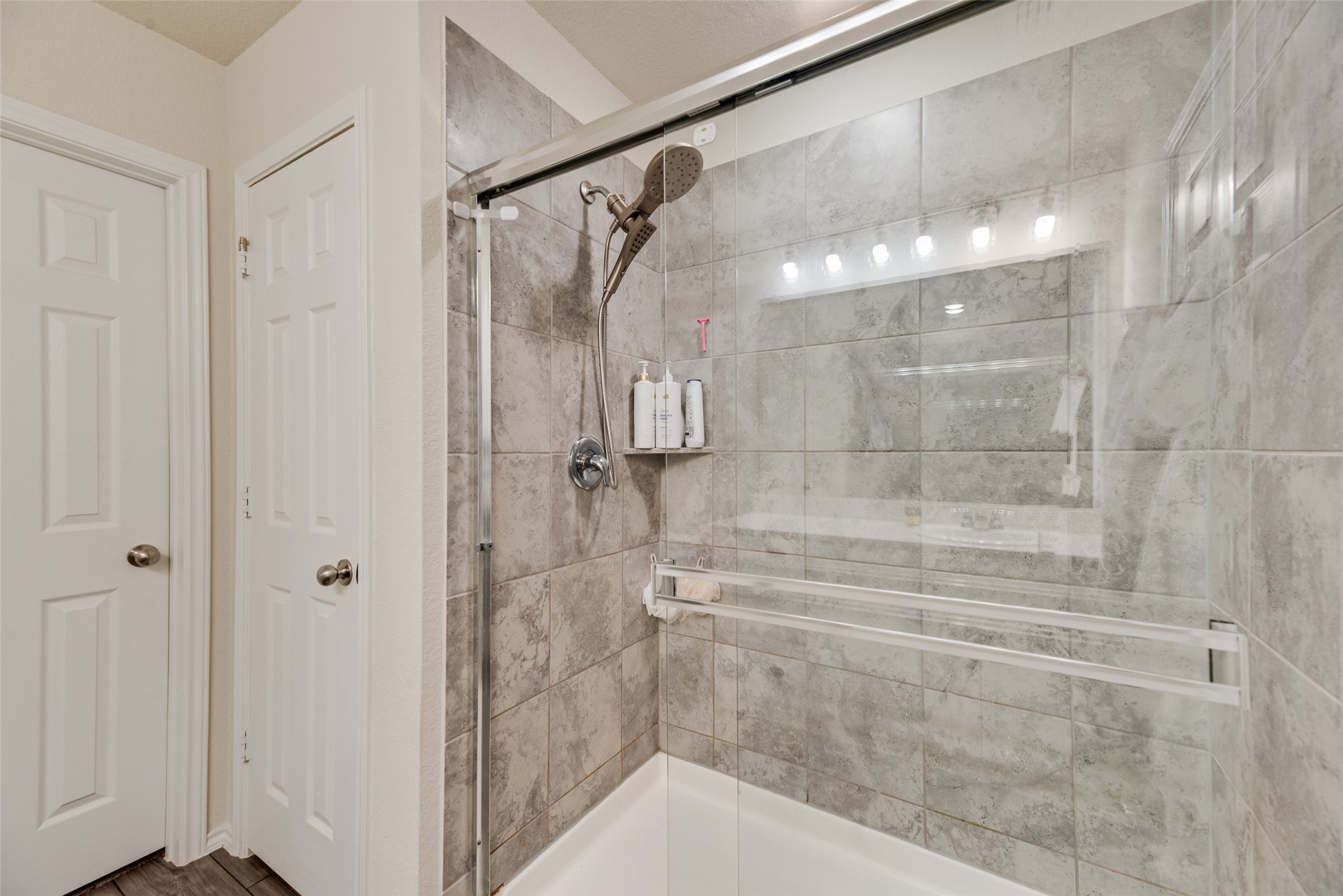 1912 Fox Glove Street