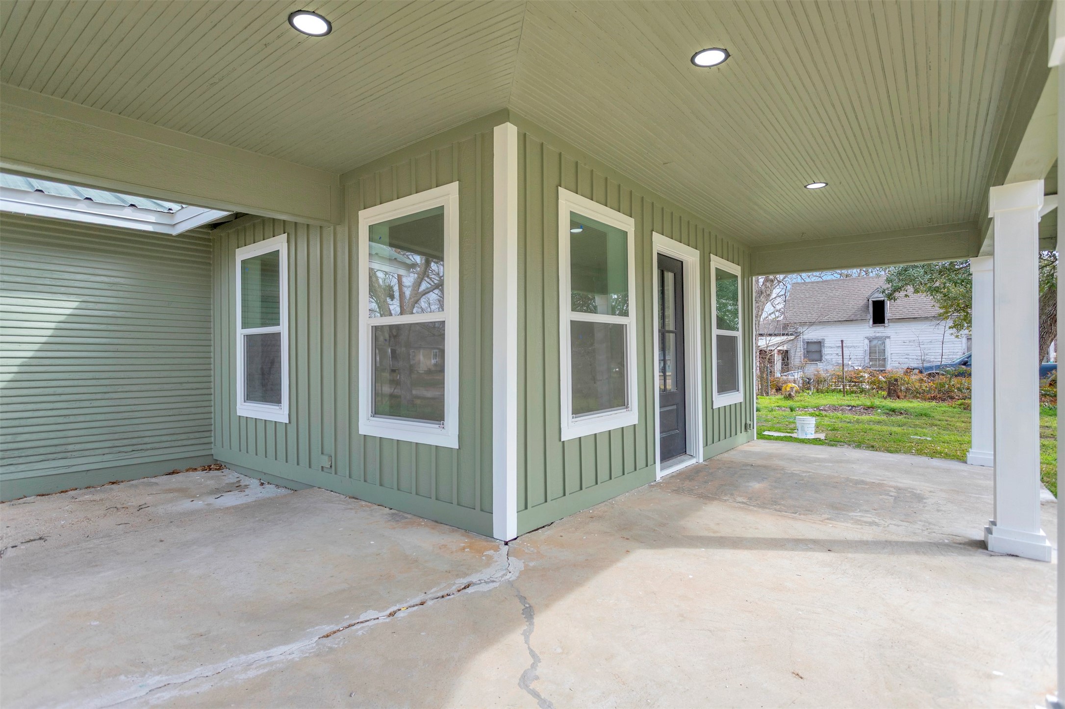306 Comal