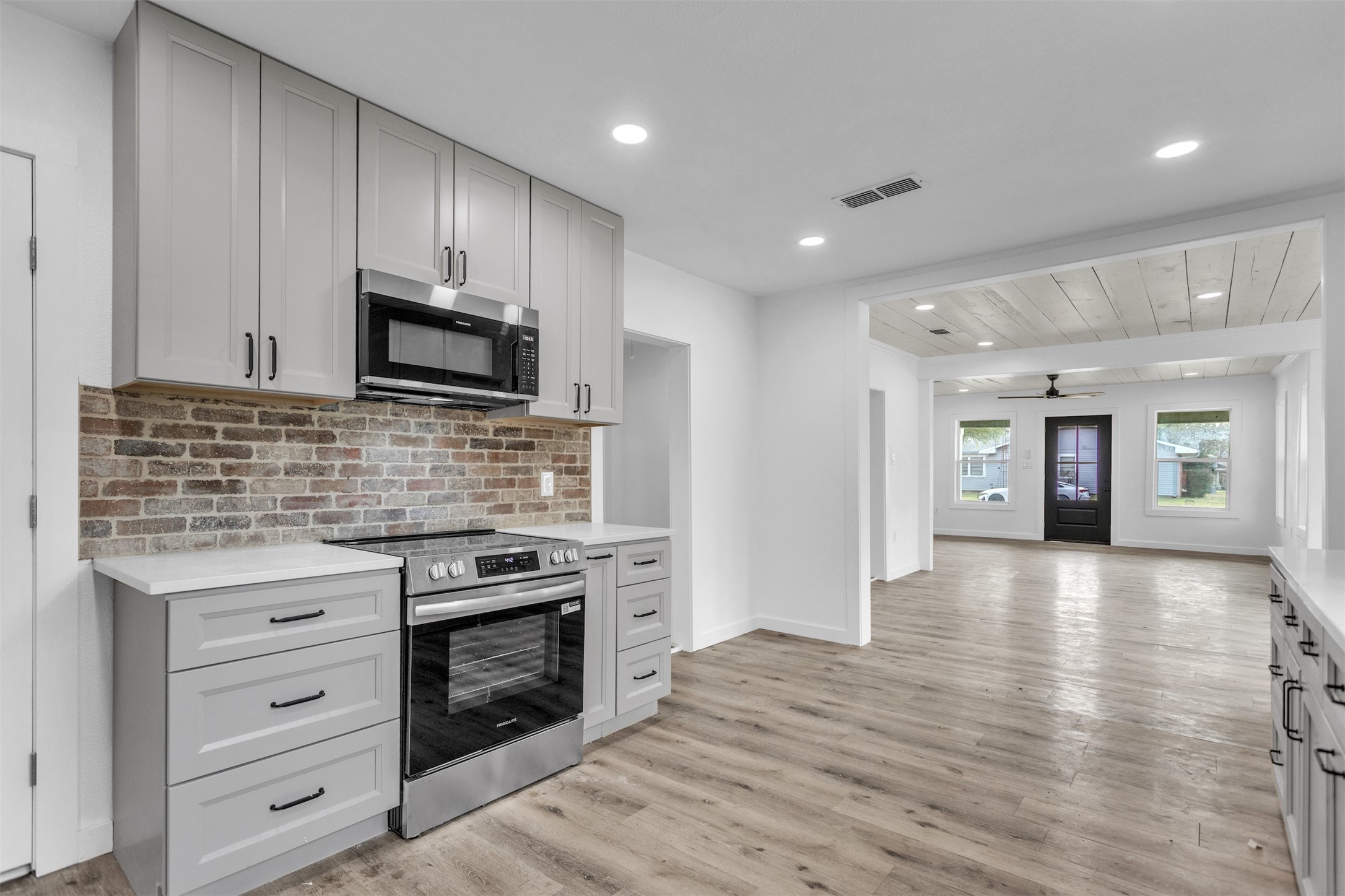 306 Comal