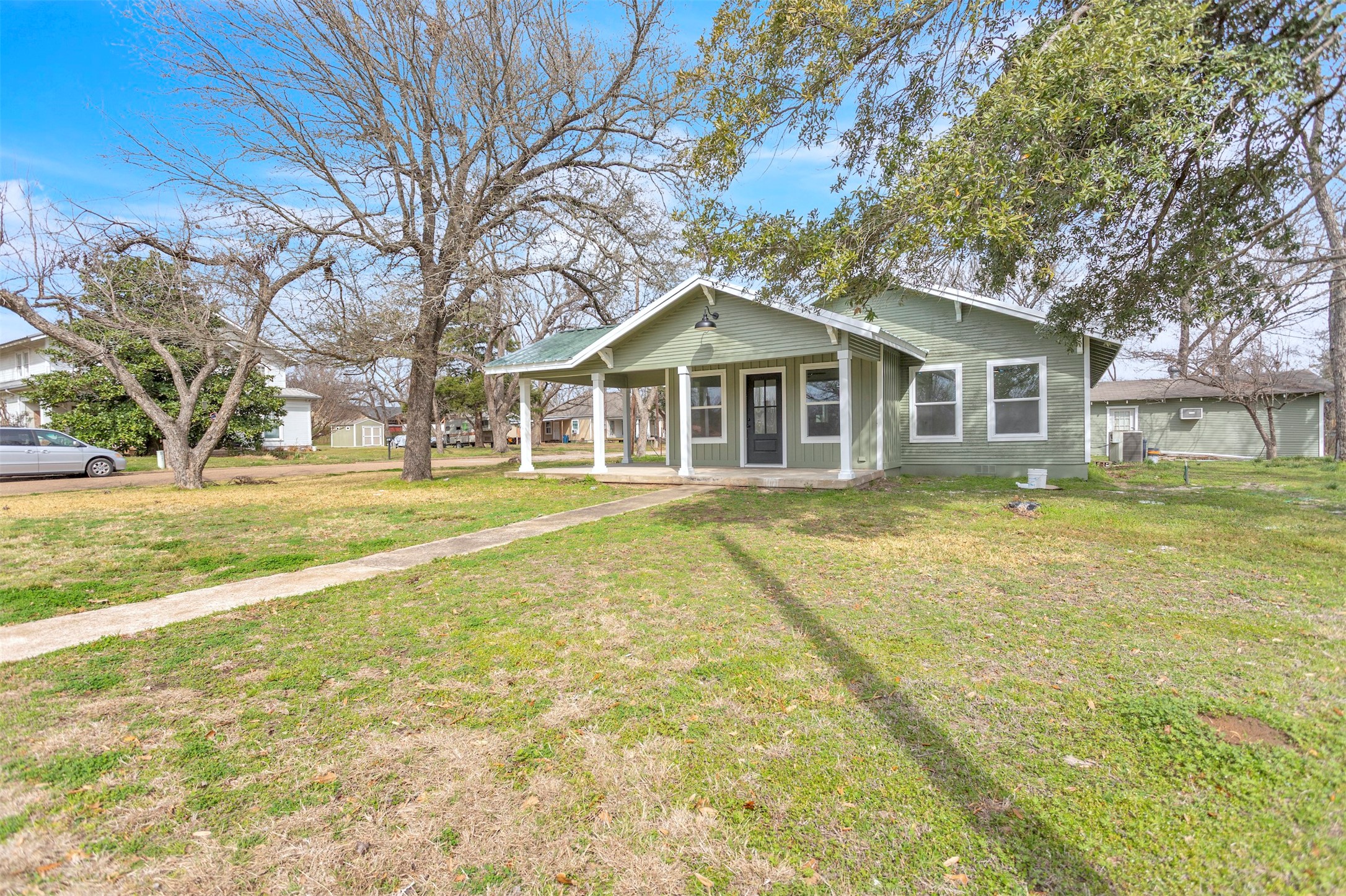 306 Comal