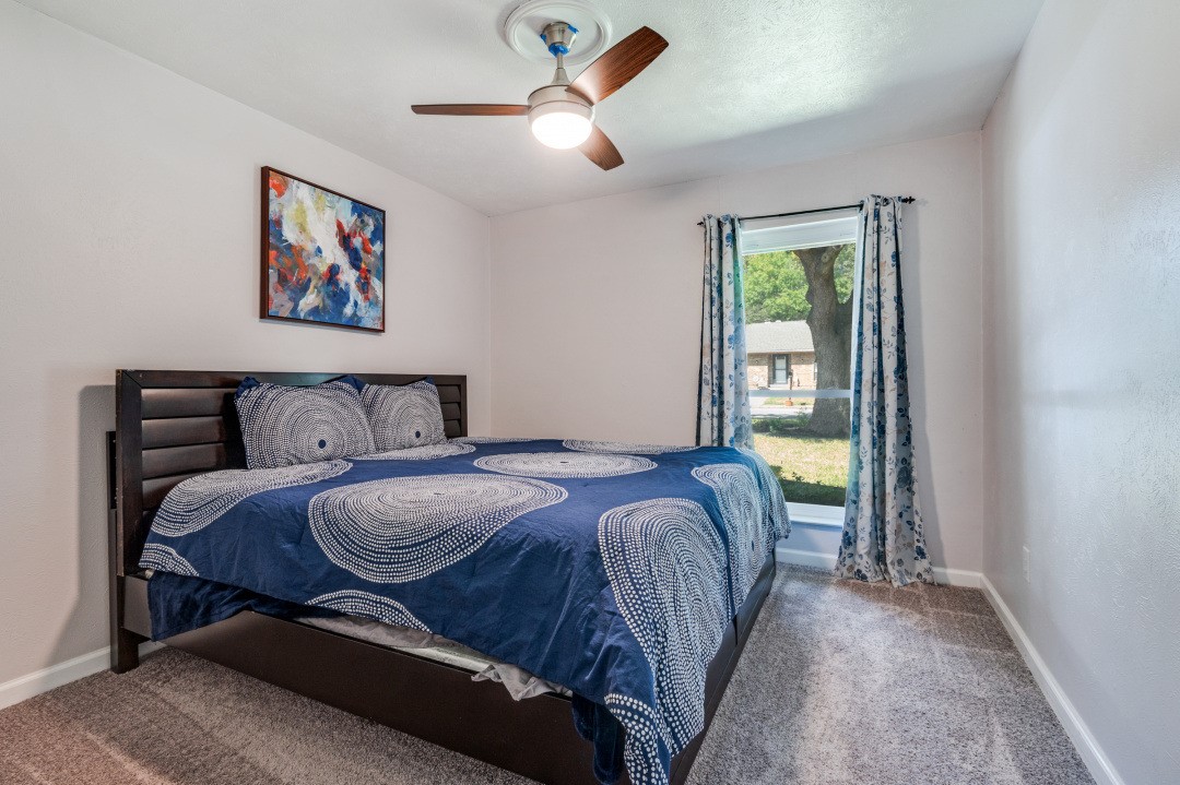1028 Rosewood
