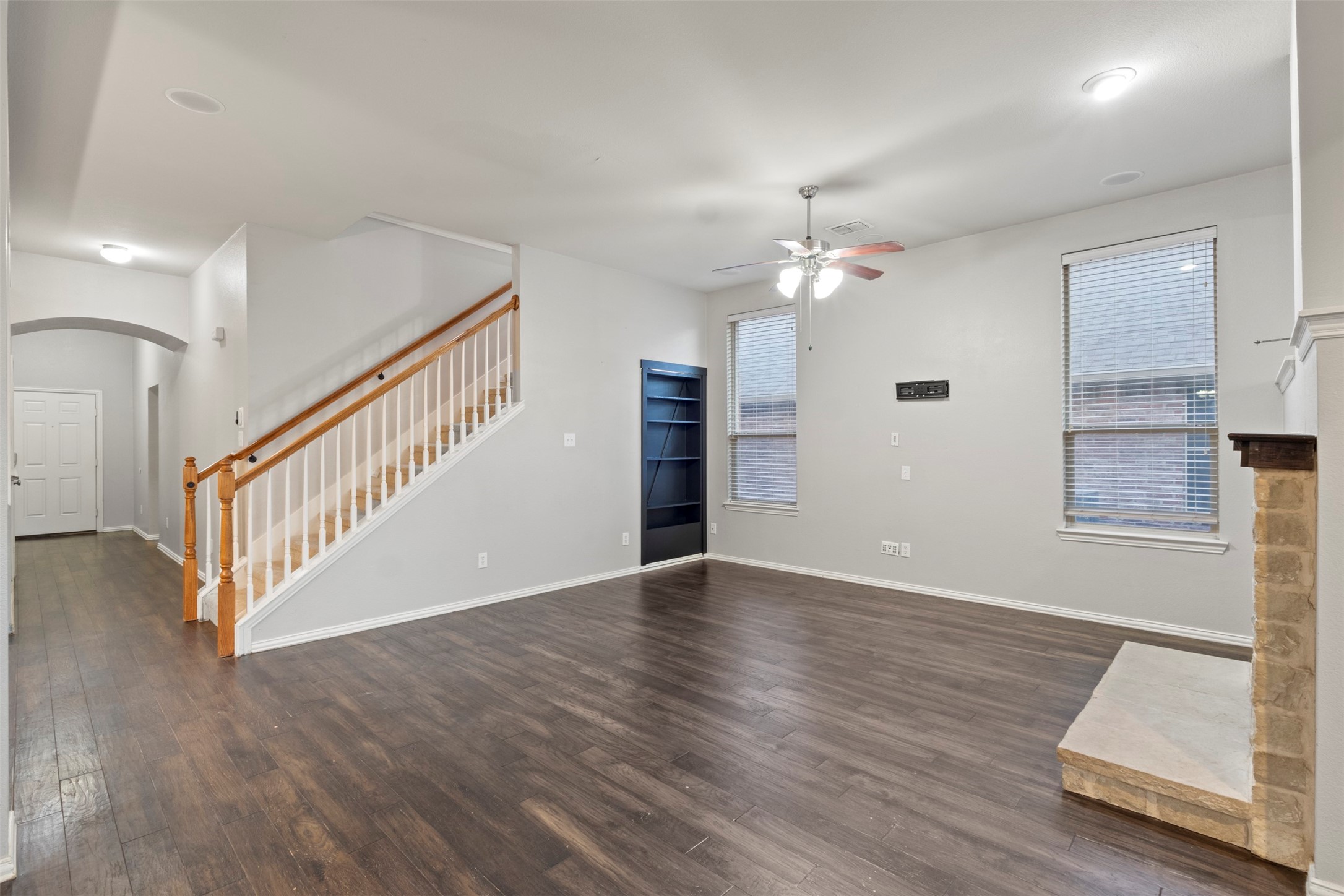 1931 Highland Oaks Drive