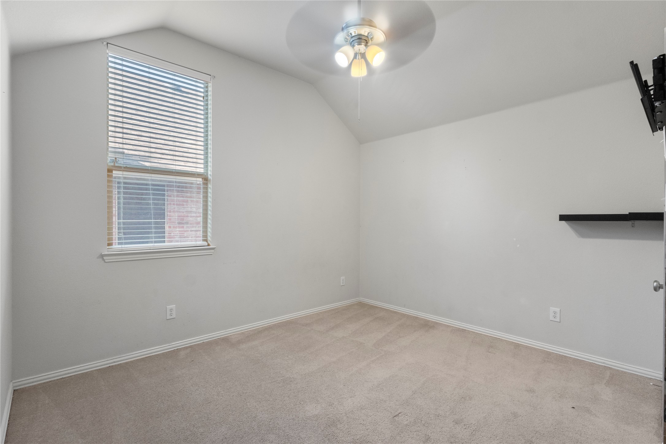 1931 Highland Oaks Drive