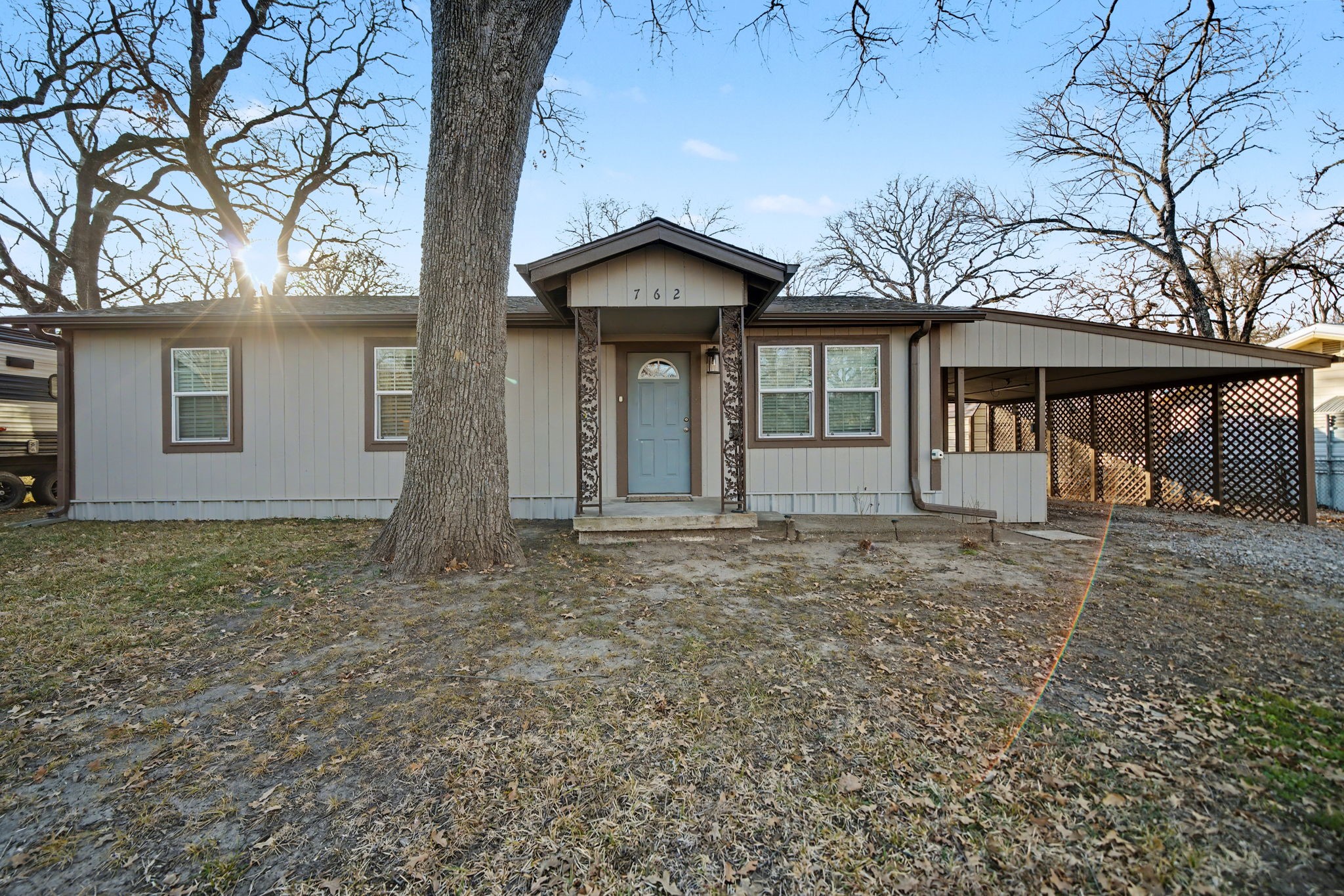762 Oak Leaf Trail