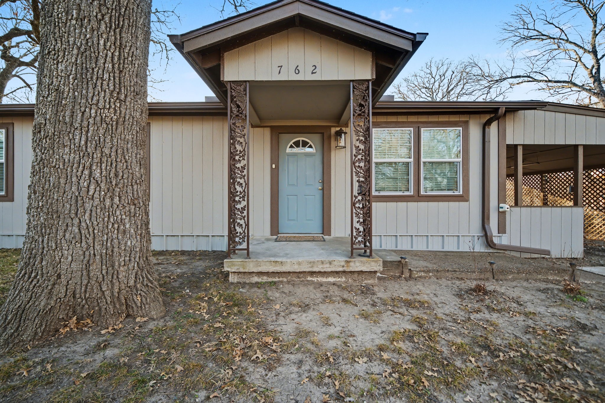 762 Oak Leaf Trail