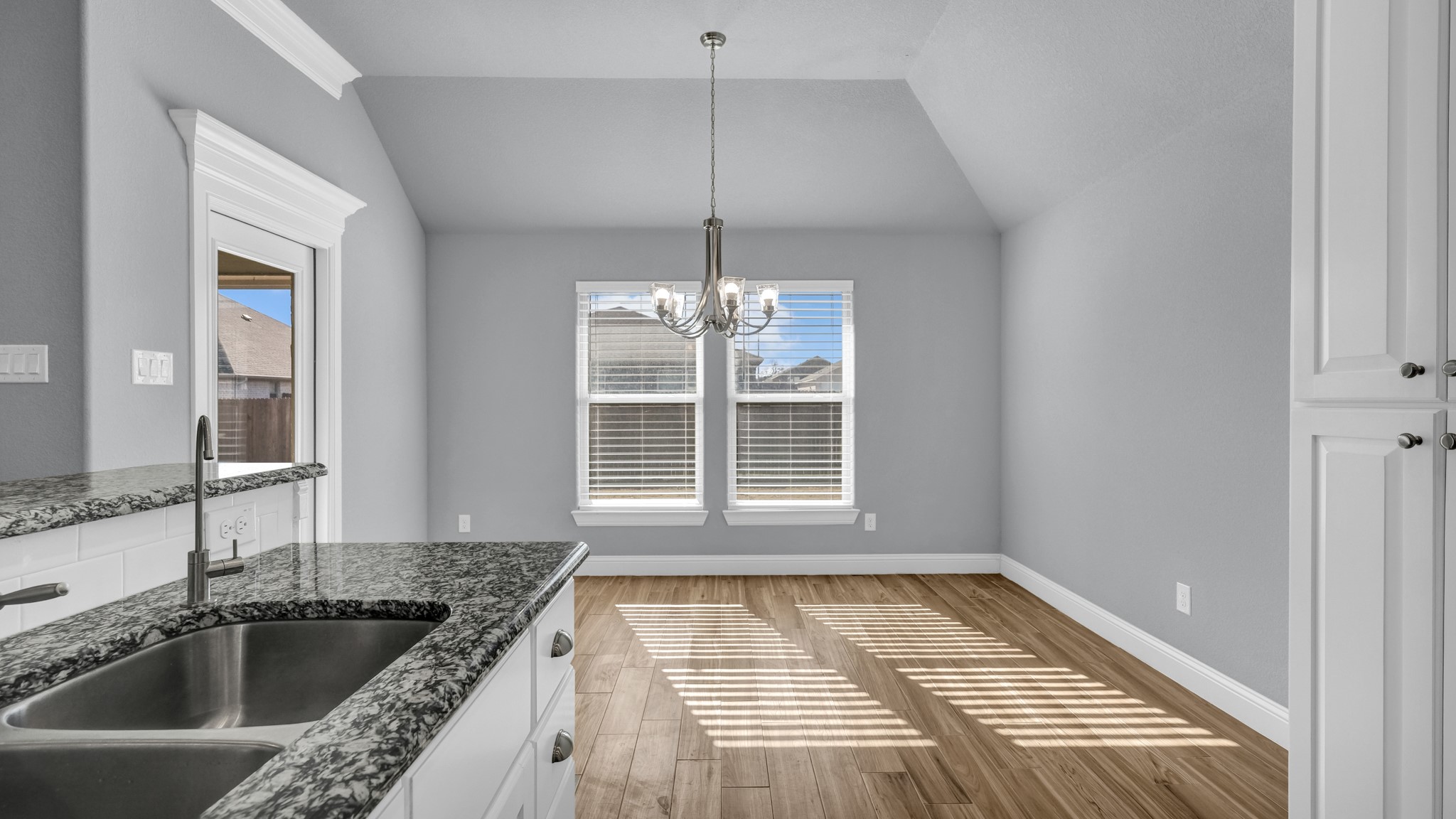 924 E 5th Street