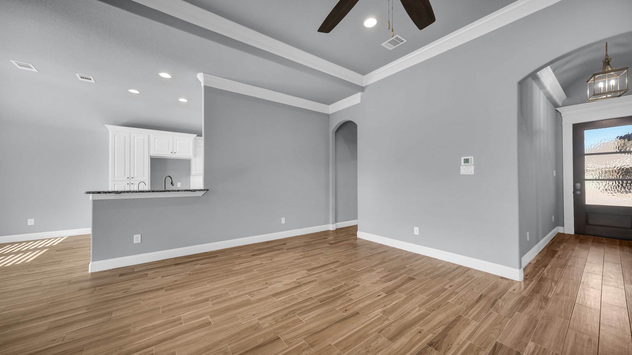 924 E 5th Street