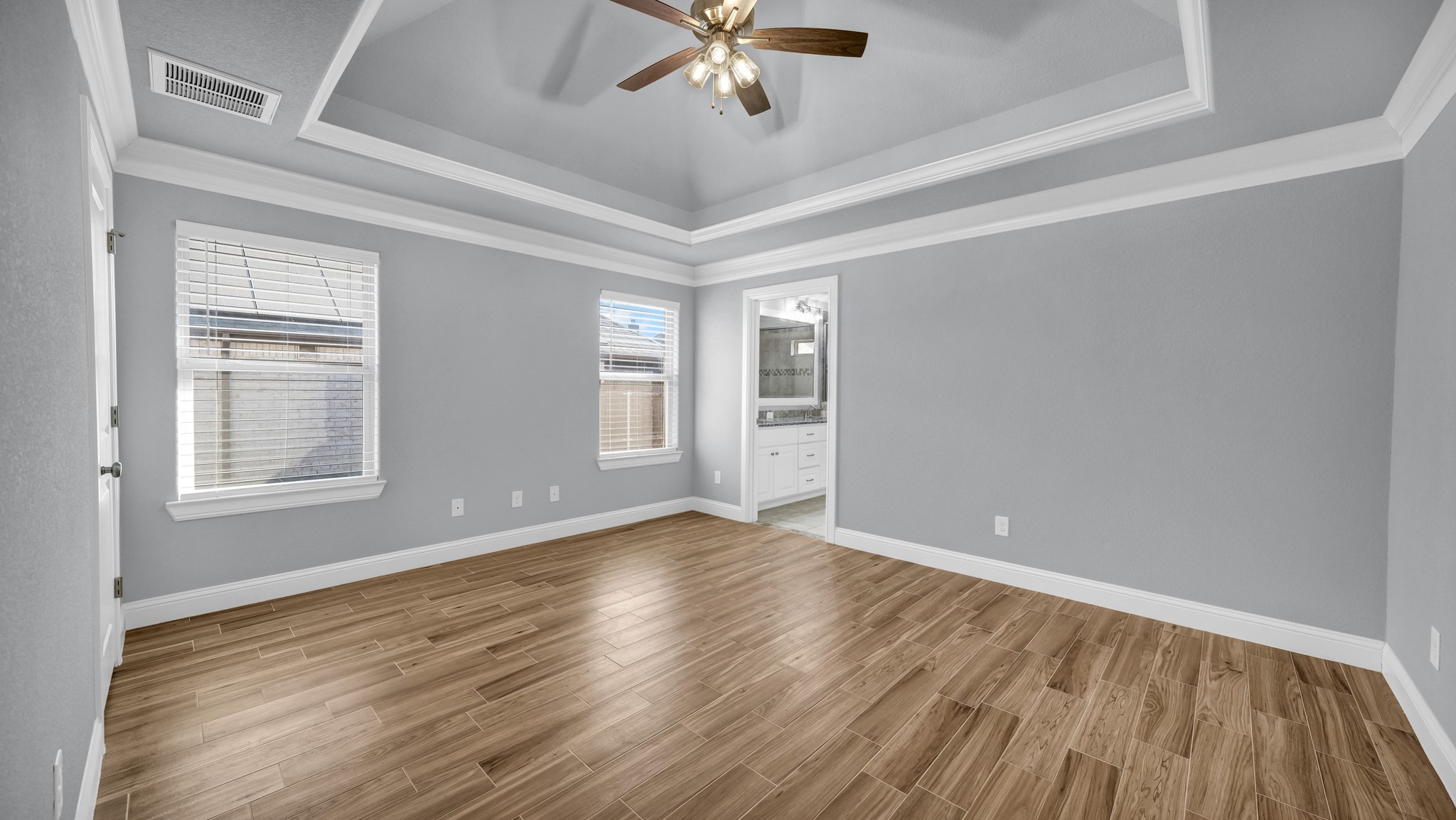 924 E 5th Street