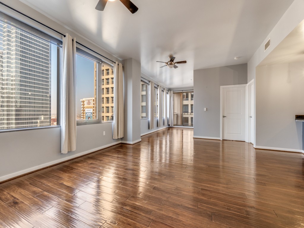 1200 Main Street 1506