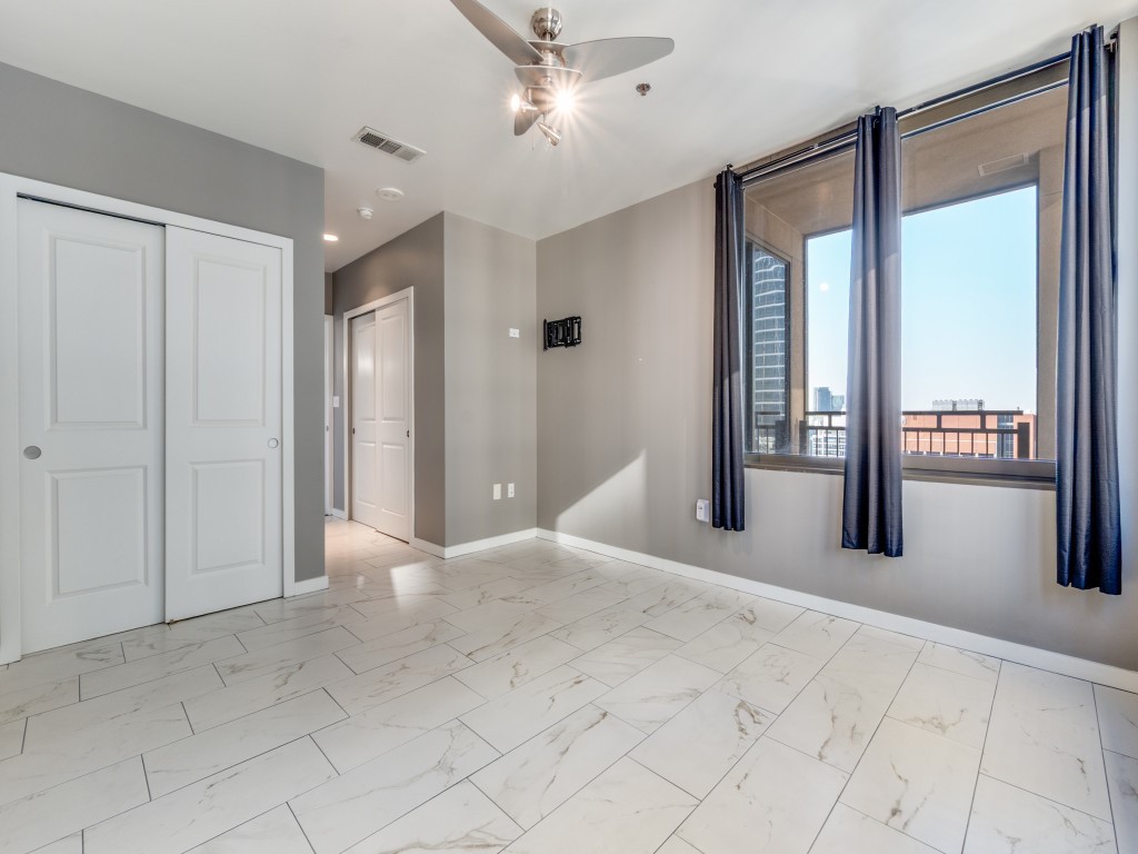 1200 Main Street 1506