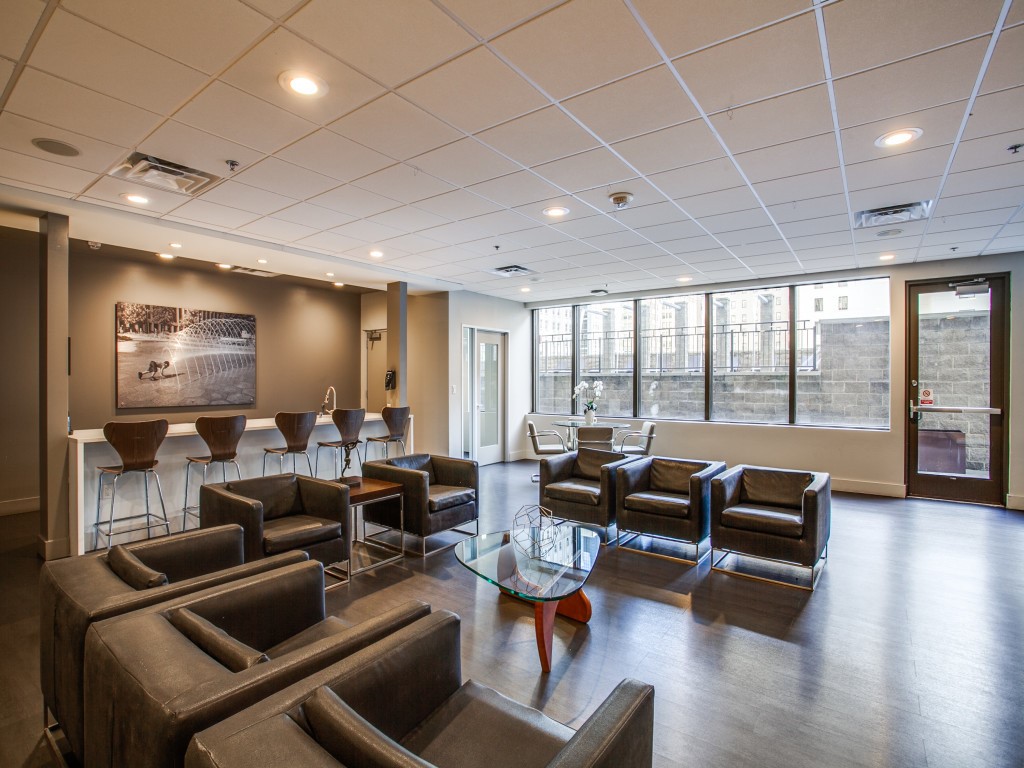 1200 Main Street 1506