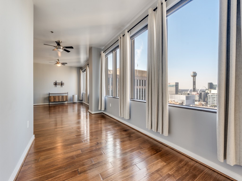 1200 Main Street 1506