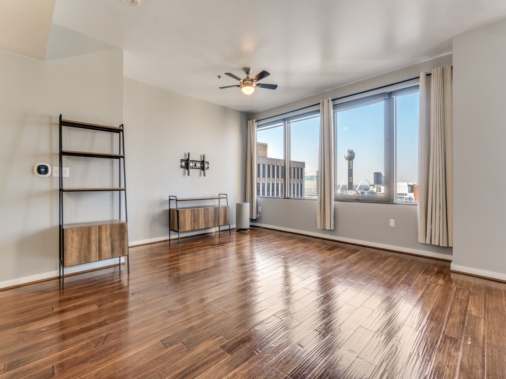 1200 Main Street 1506