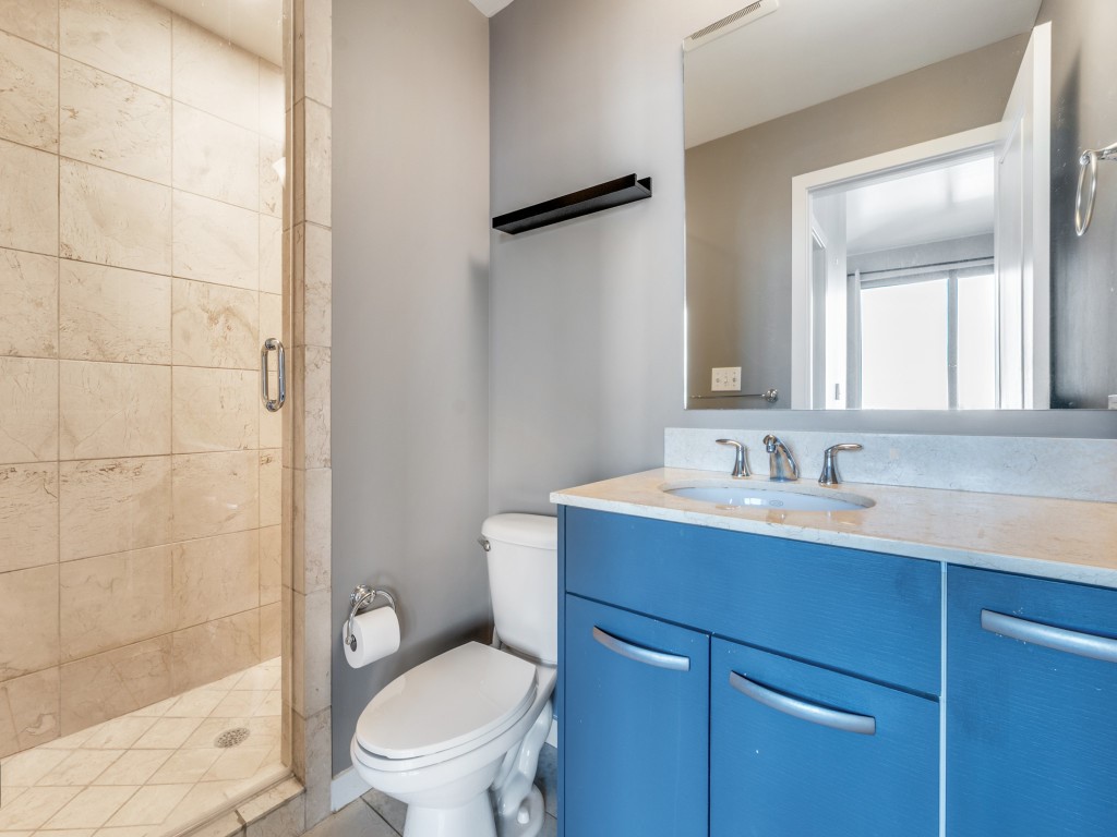 1200 Main Street 1506