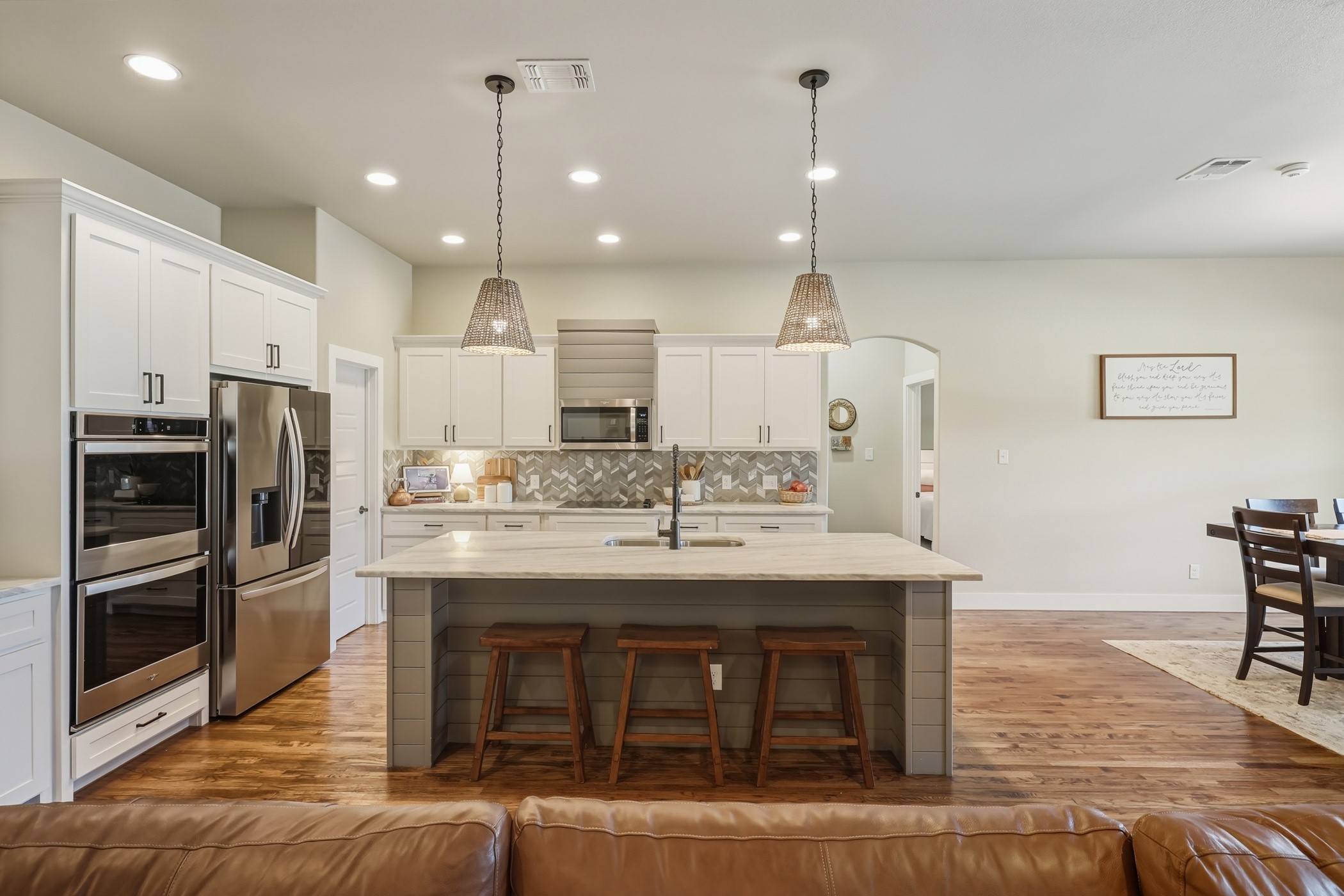 6579 Oak Ridge Court