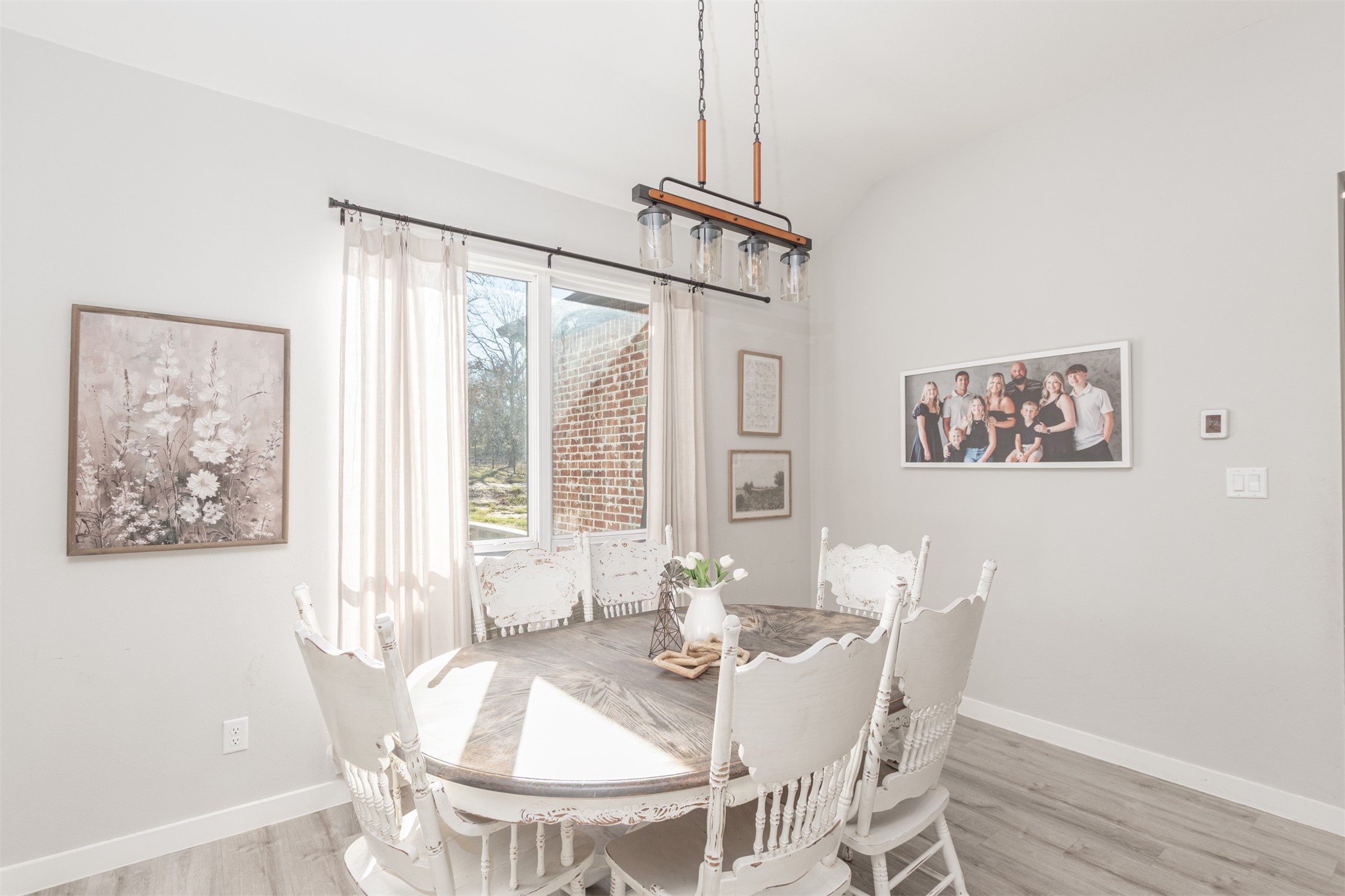 101 Lakeview Trail