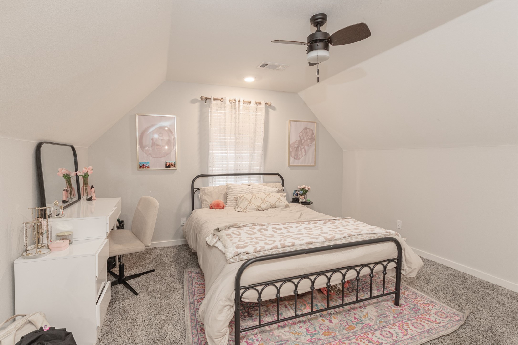 101 Lakeview Trail