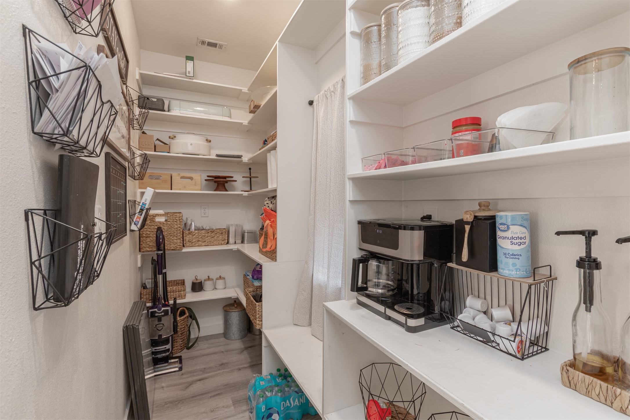 101 Lakeview Trail