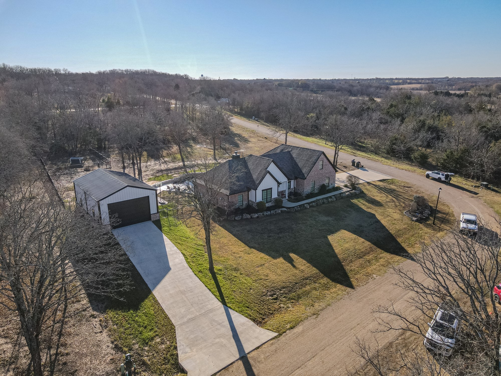 101 Lakeview Trail