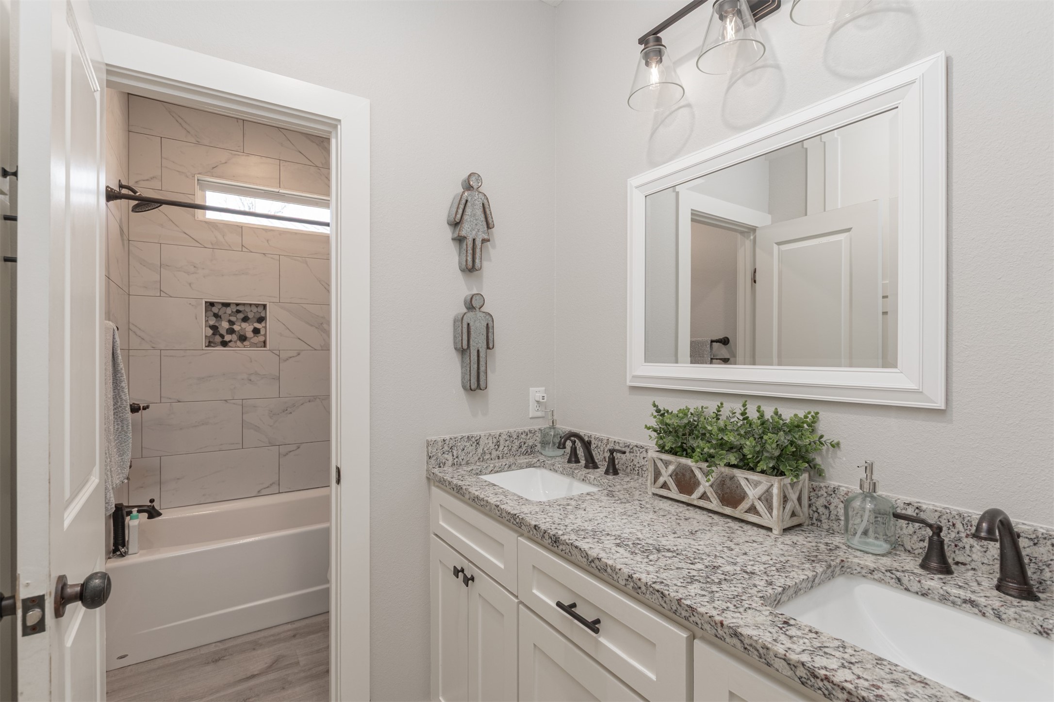 101 Lakeview Trail