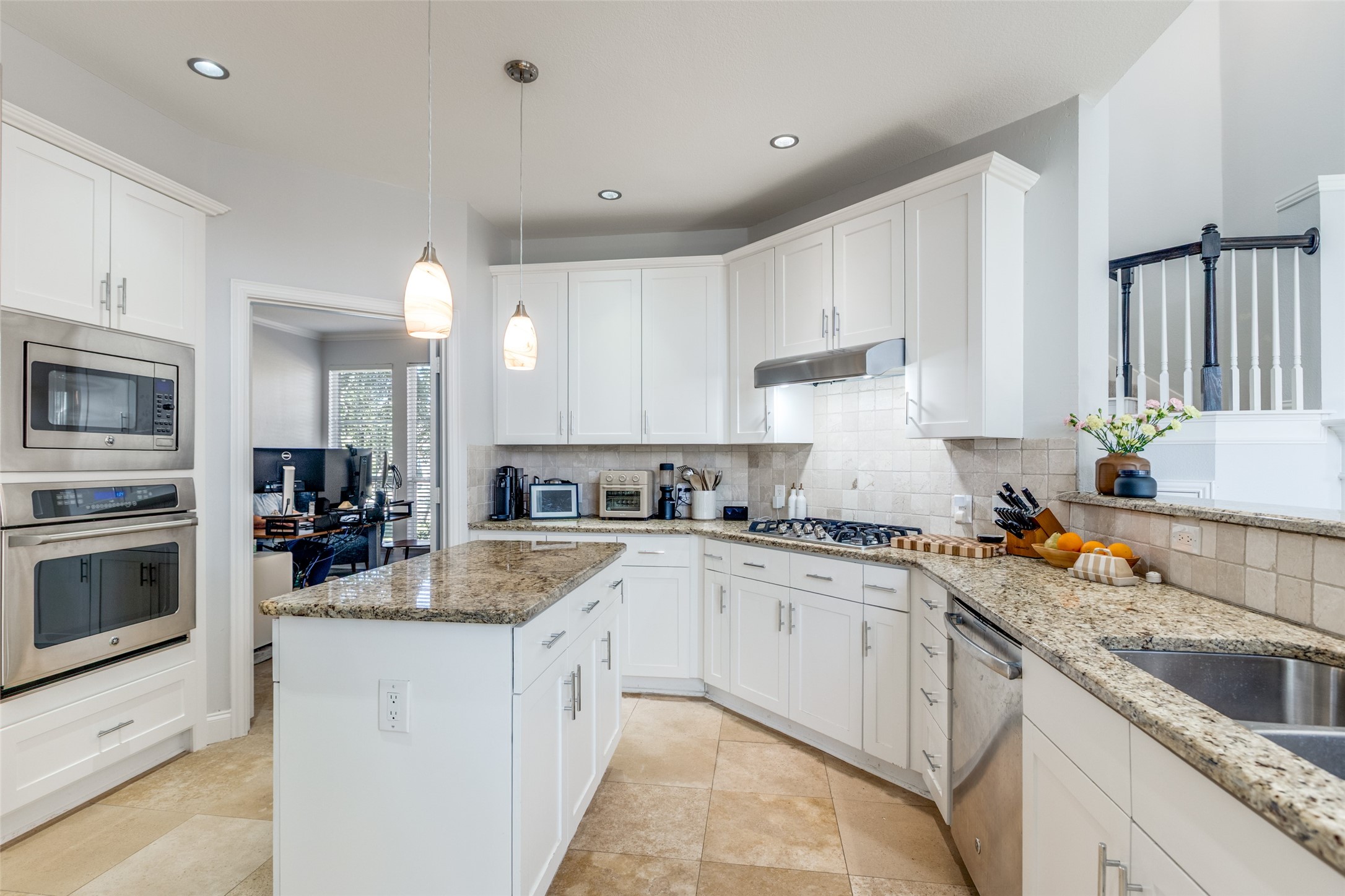 4324 Sendero Trail