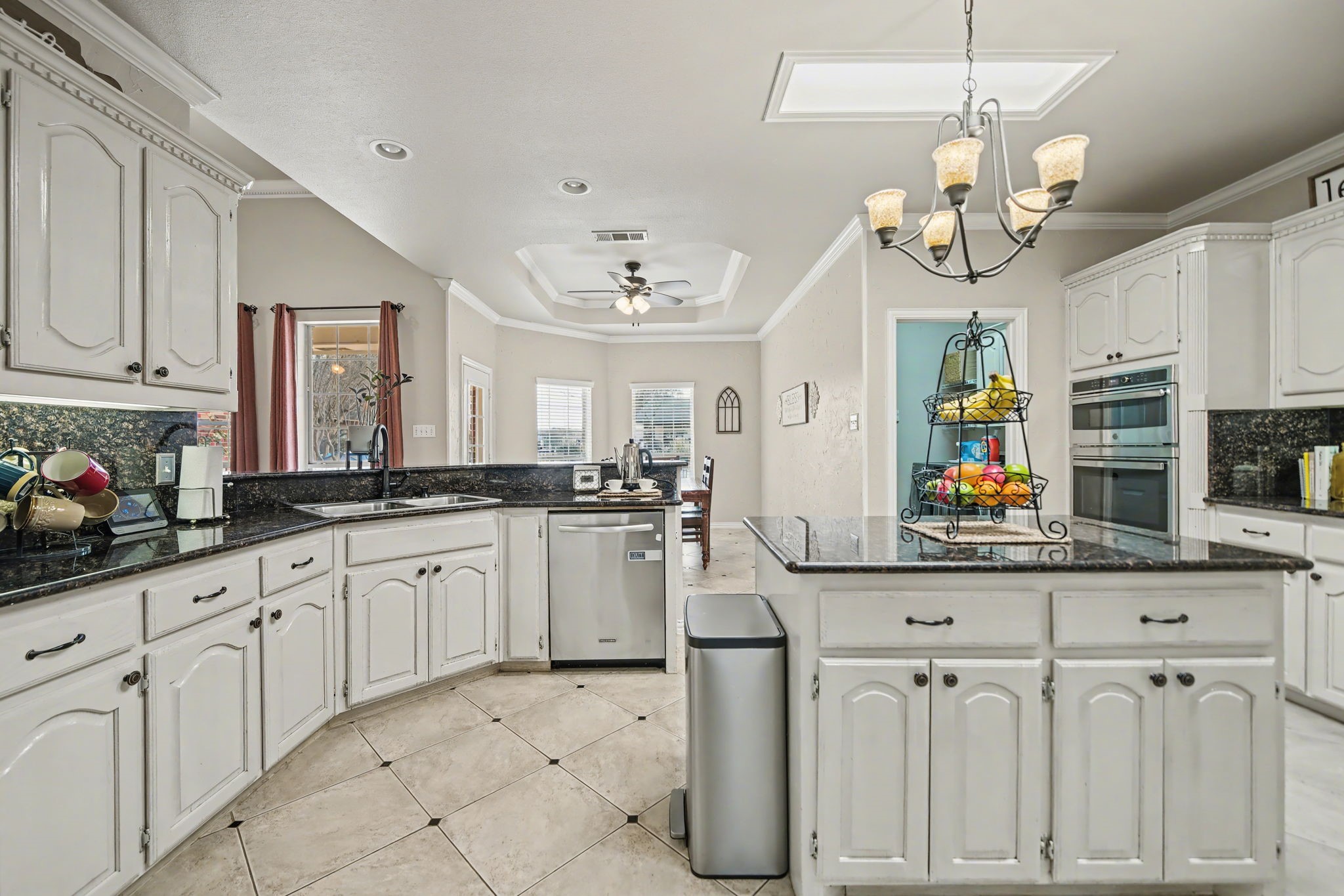 10924 Bradley Circle