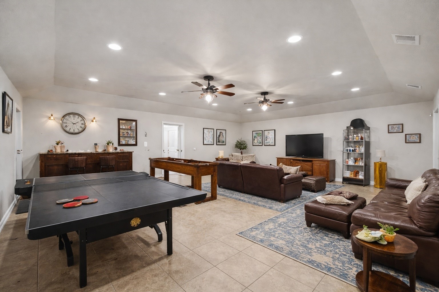 10924 Bradley Circle