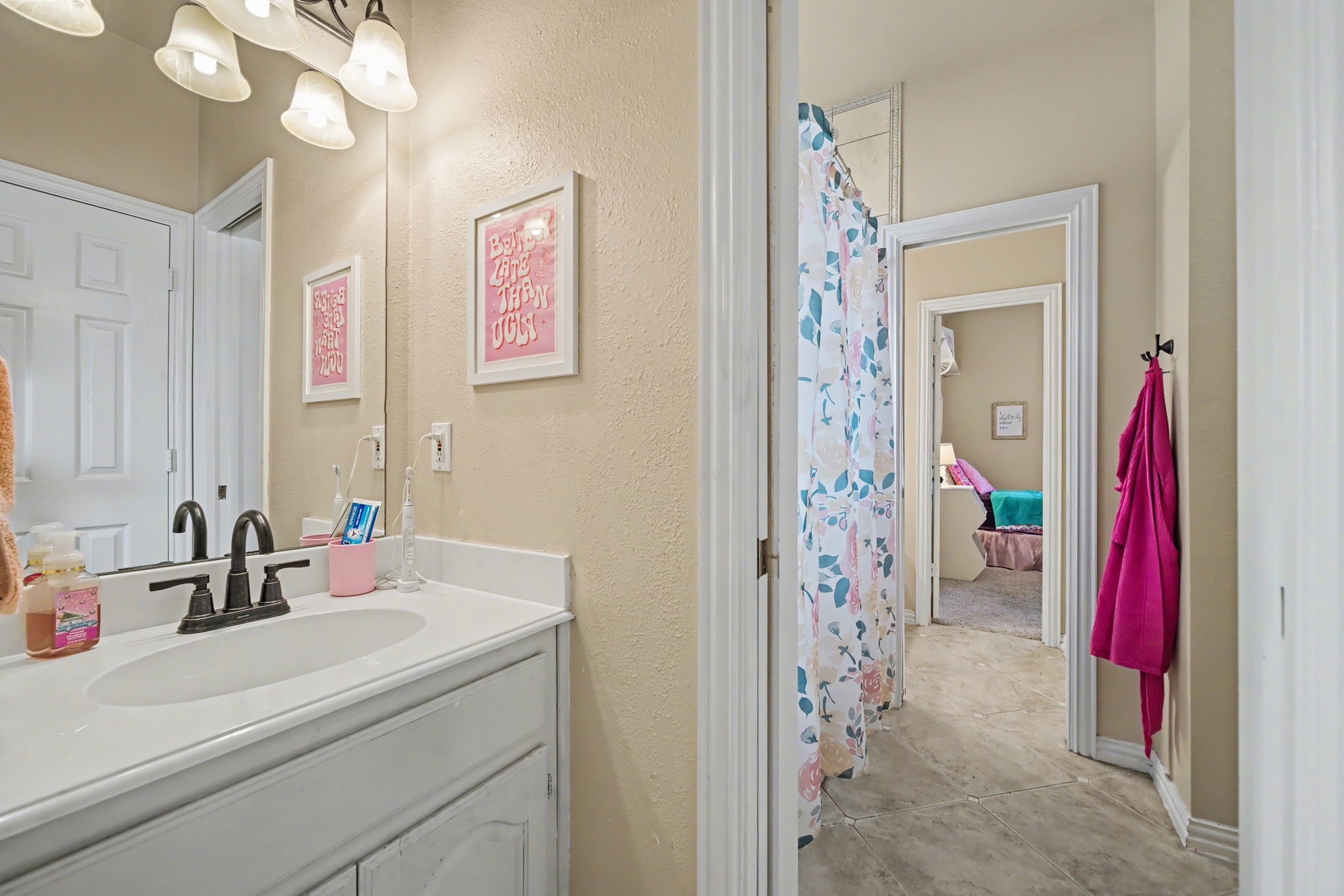 10924 Bradley Circle