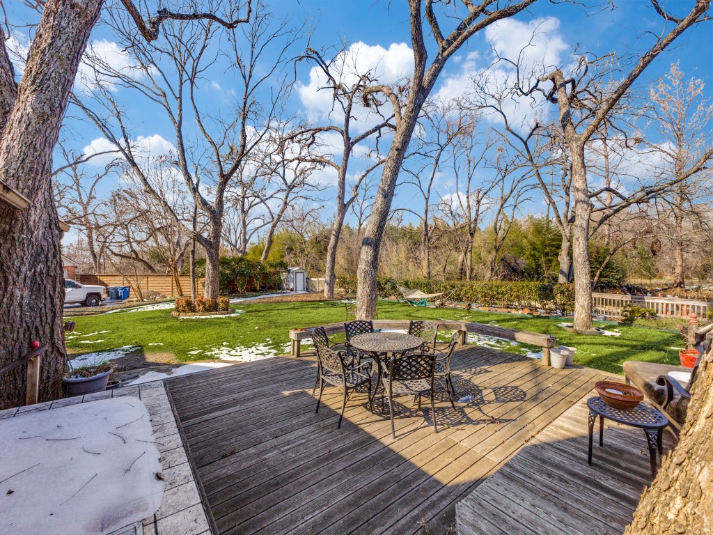 9915 Wood Forest Drive