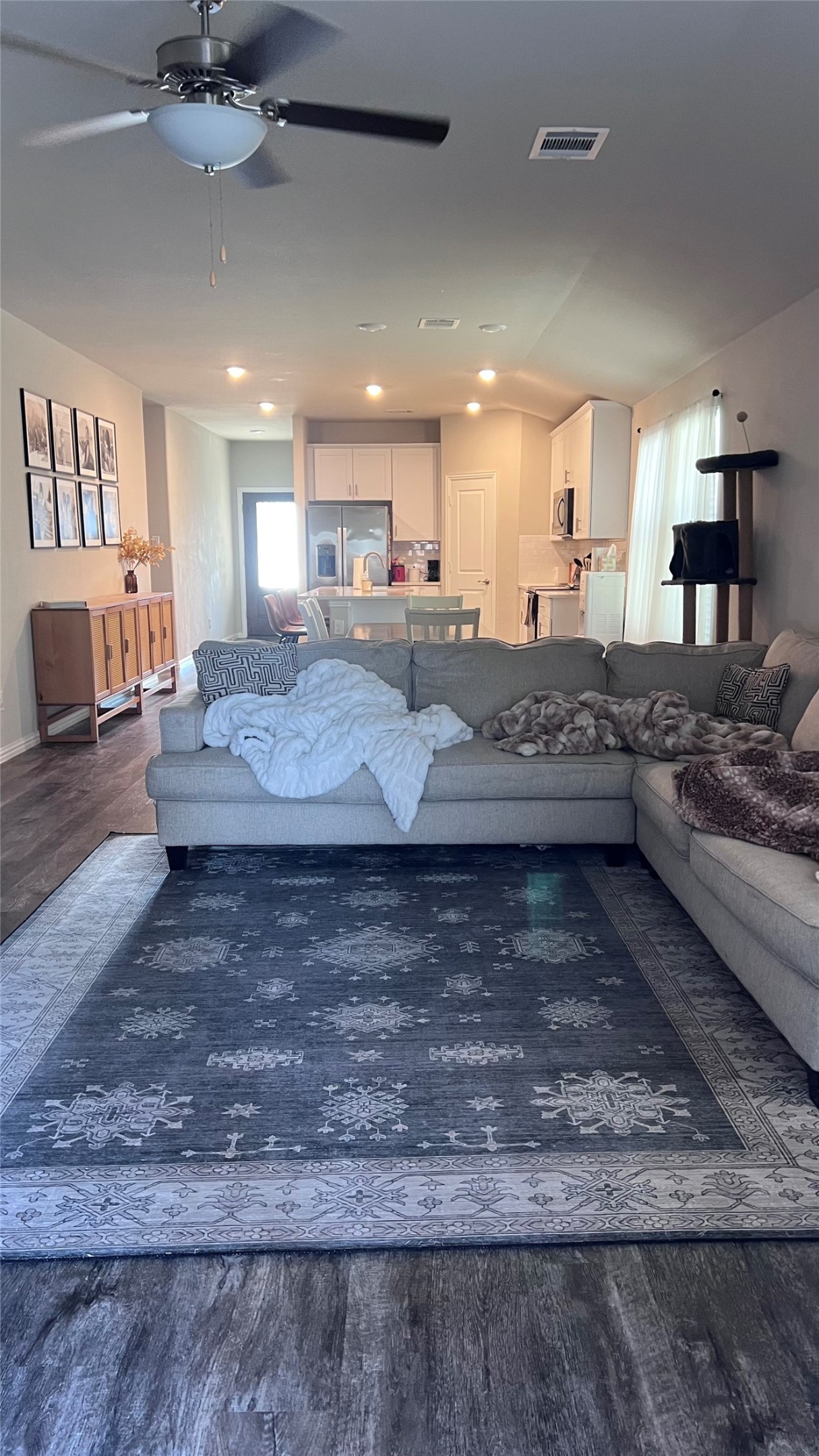 3242 Deckard Drive