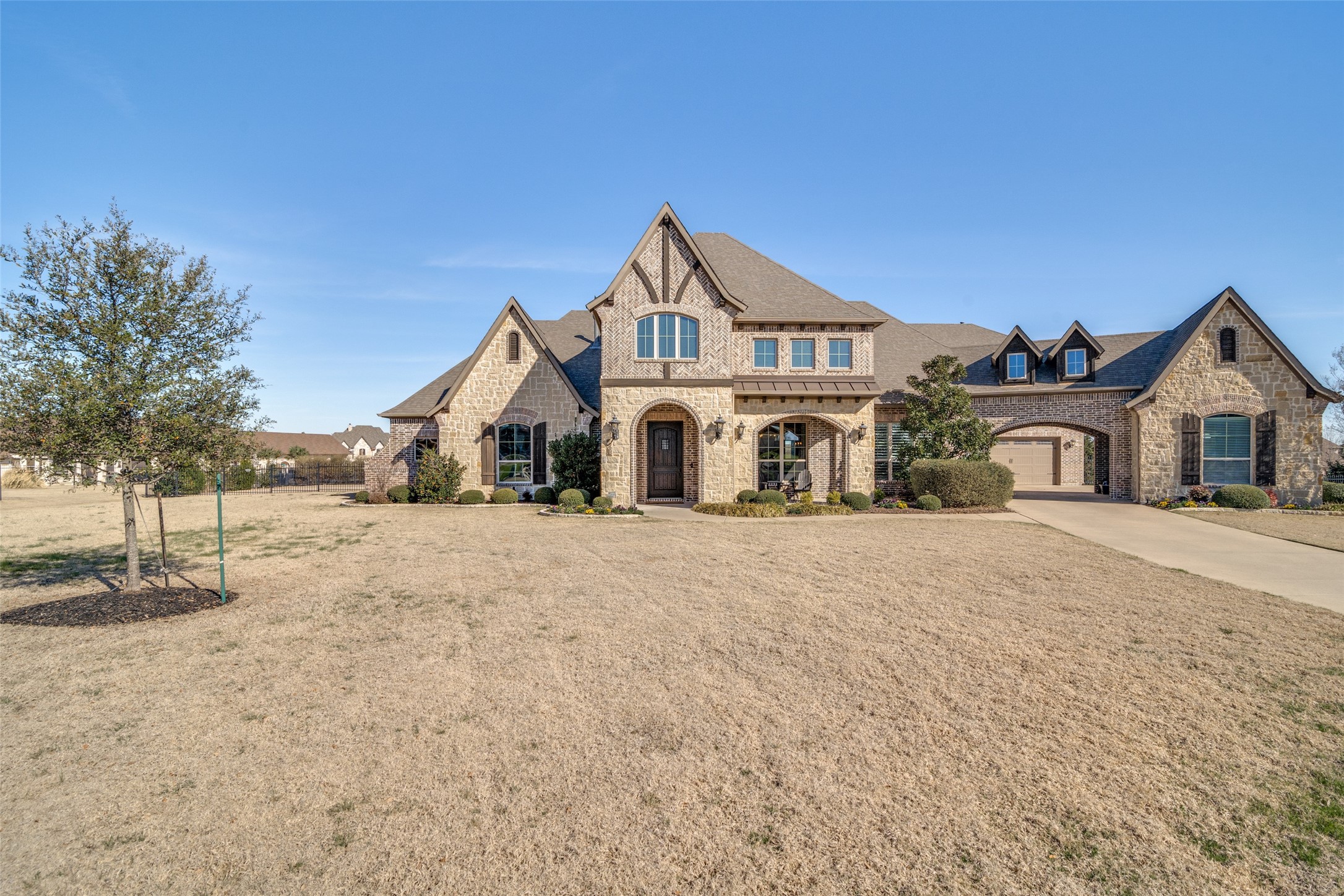 1115 Warwick Court