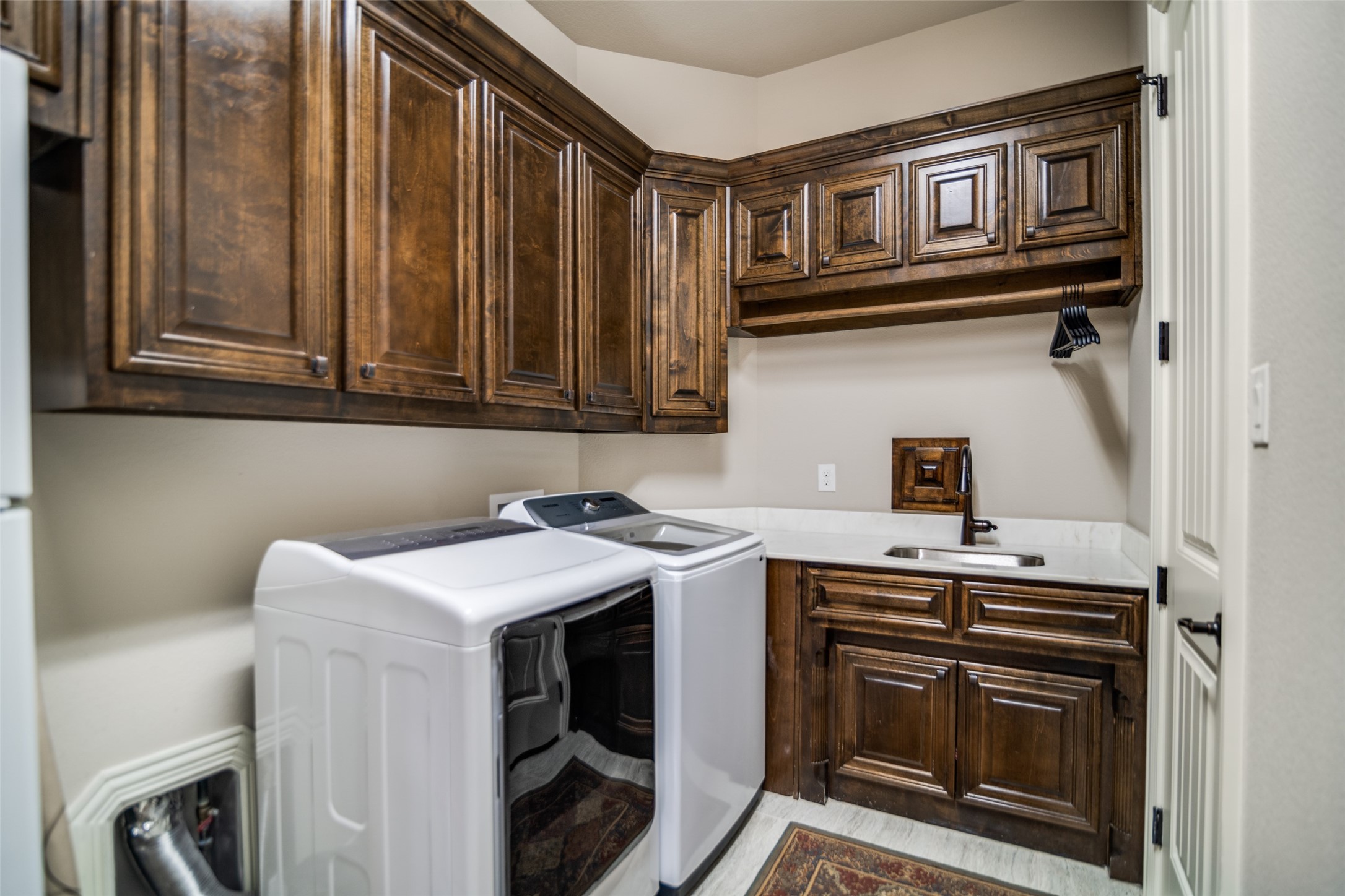 1115 Warwick Court