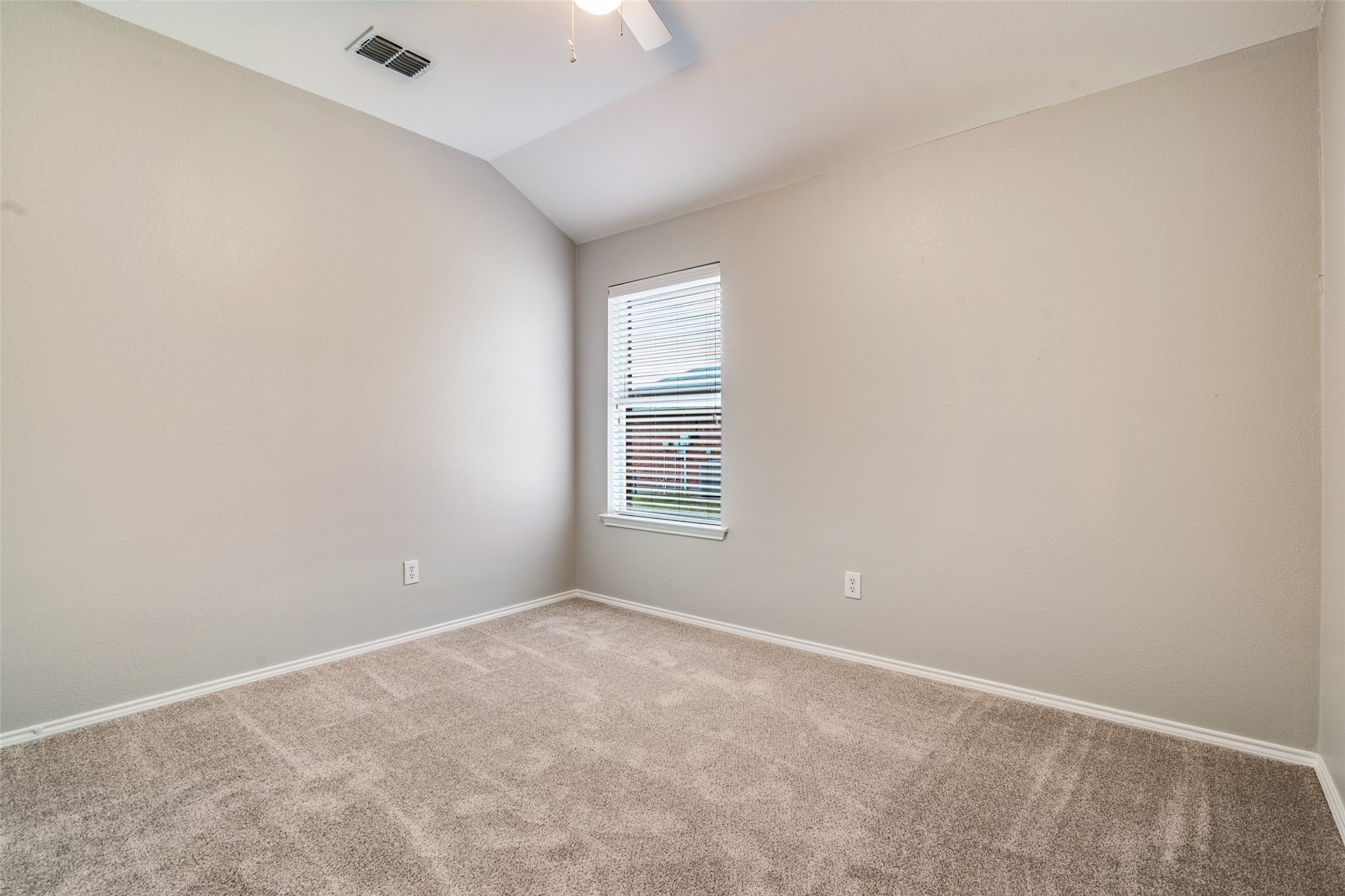 3690 Chestnut Trail