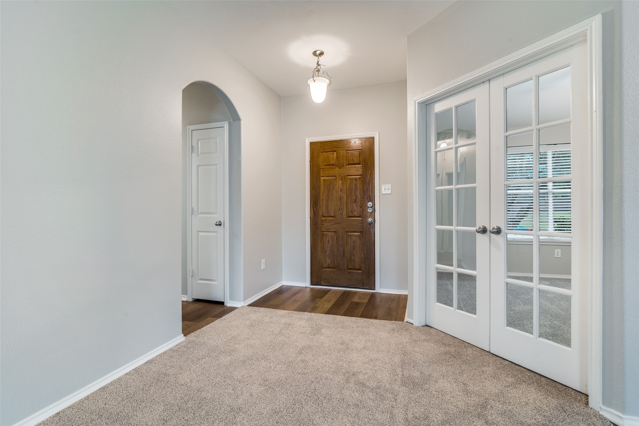 3690 Chestnut Trail