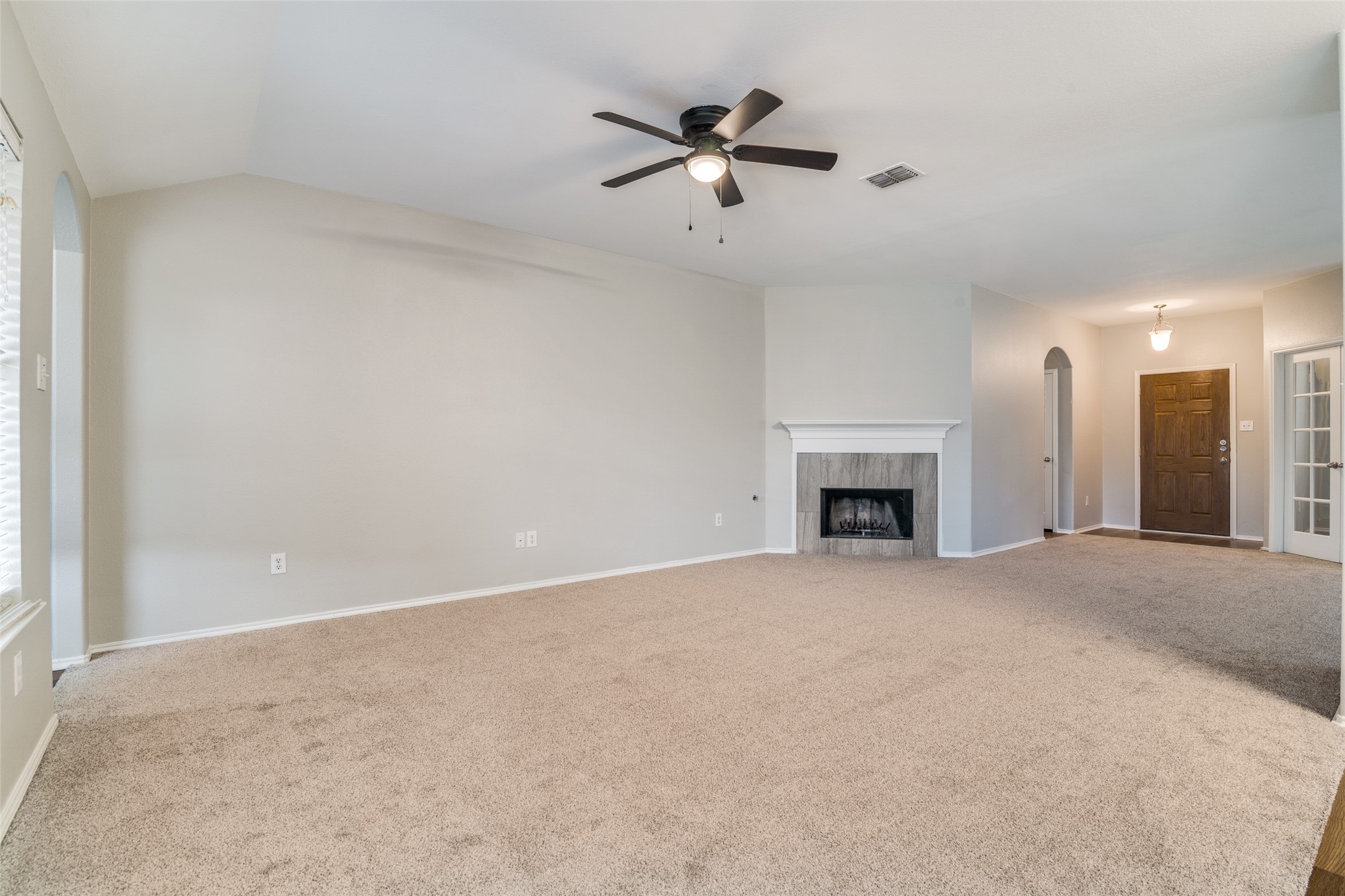 3690 Chestnut Trail