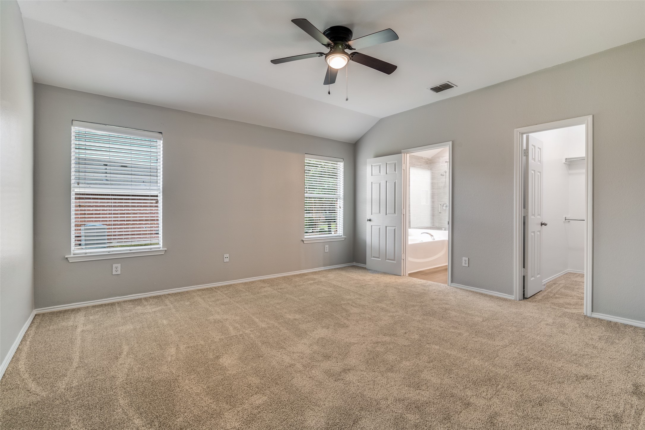 3690 Chestnut Trail