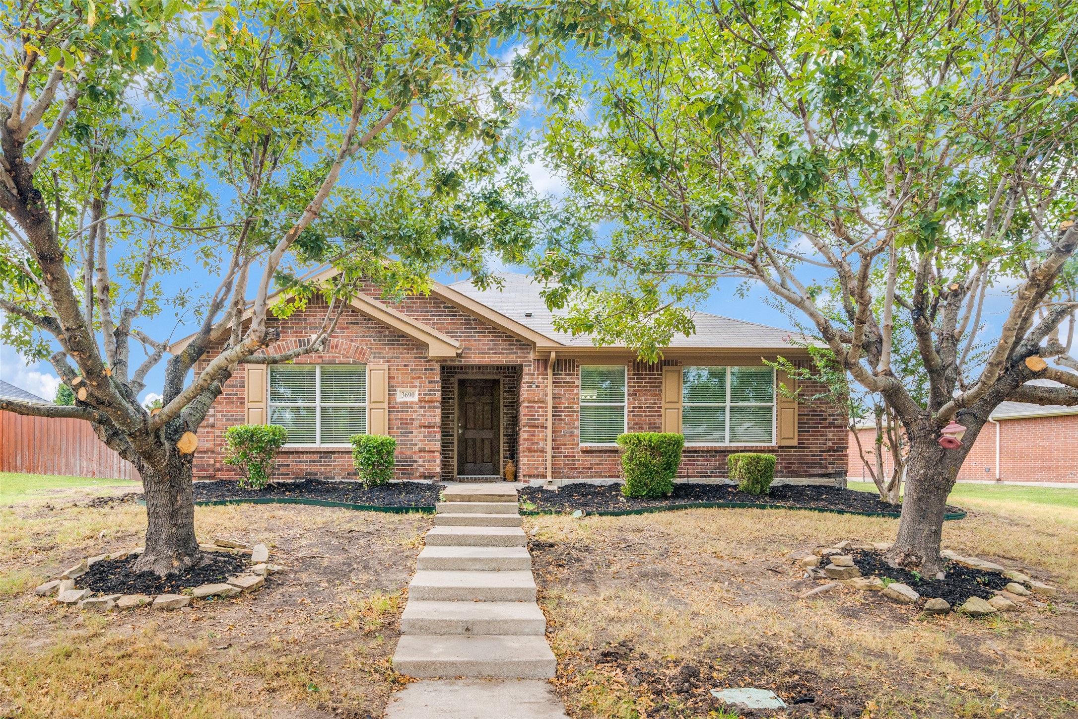 3690 Chestnut Trail