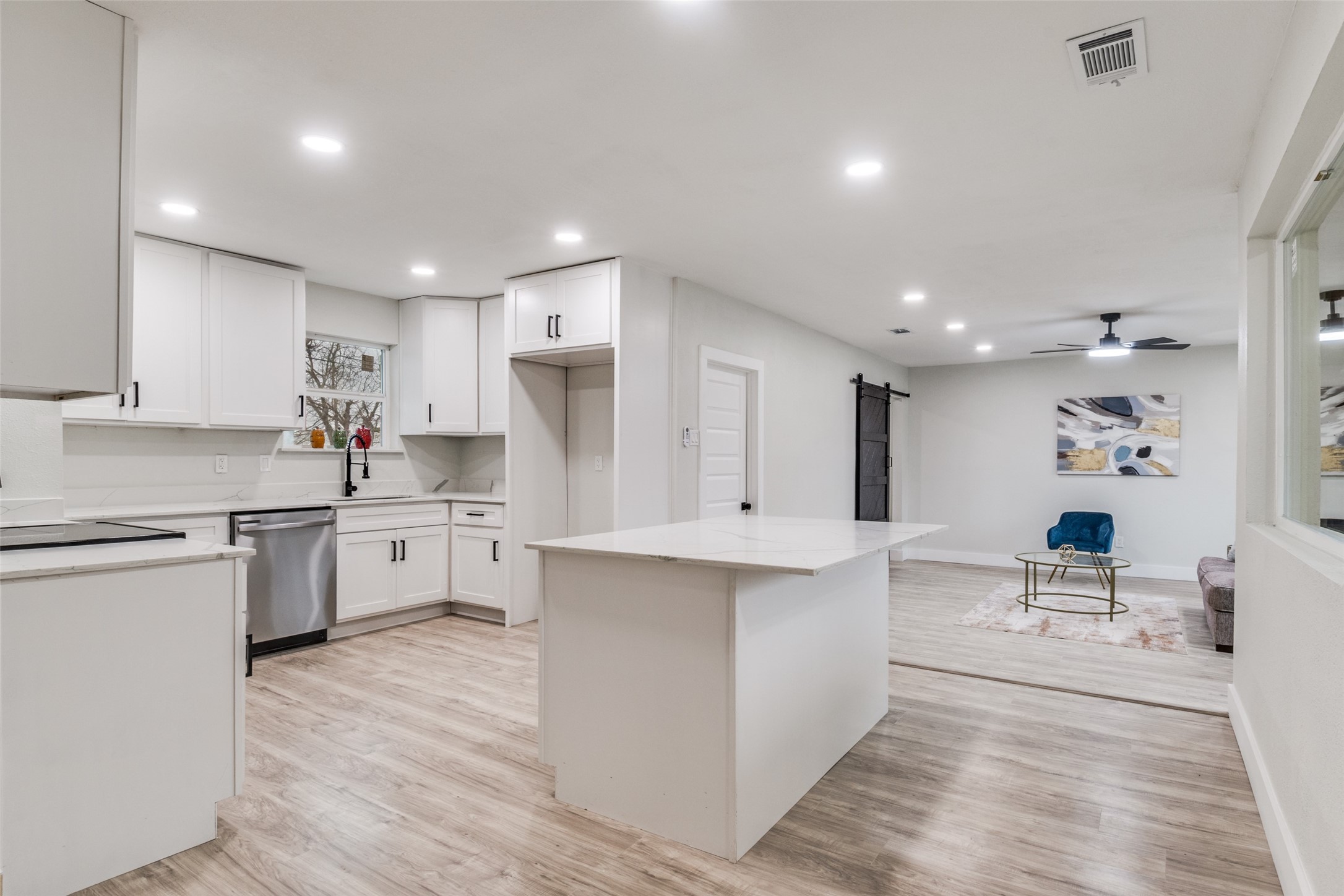 1008 Mardi Gras Lane