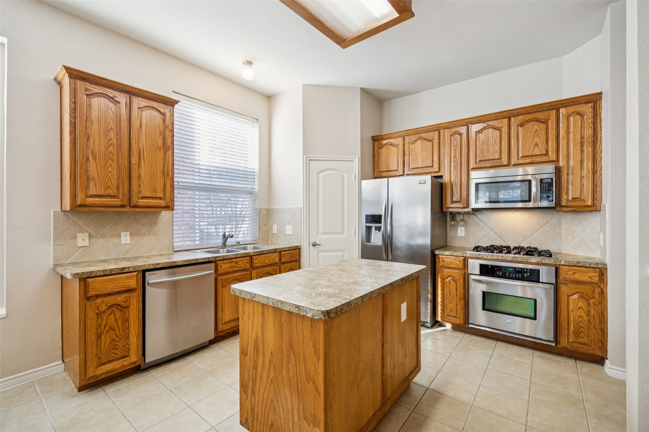 3601 Lone Mountain Trail