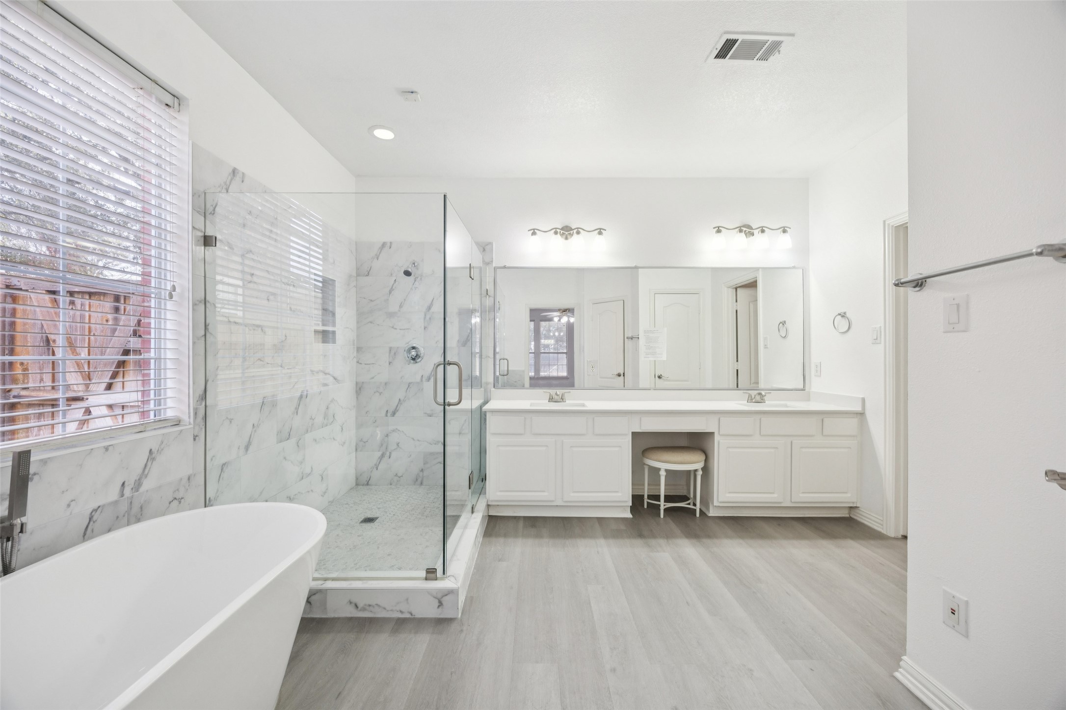 8616 Clear Sky Drive