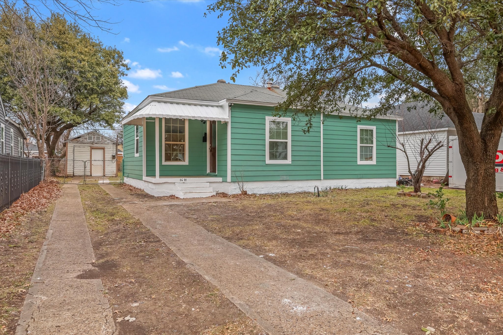 1611 Savoy Street