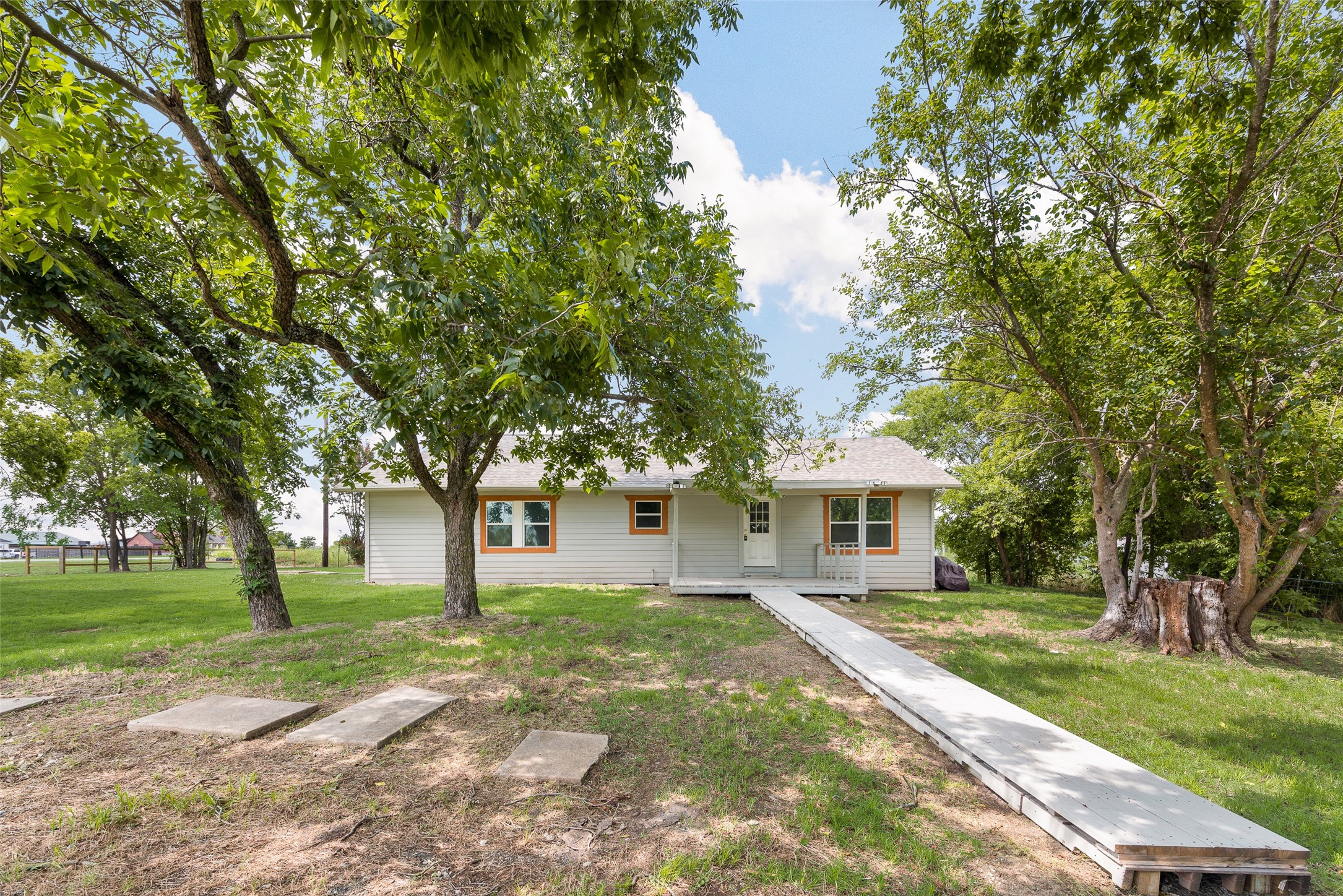 8041 County Road 2584
