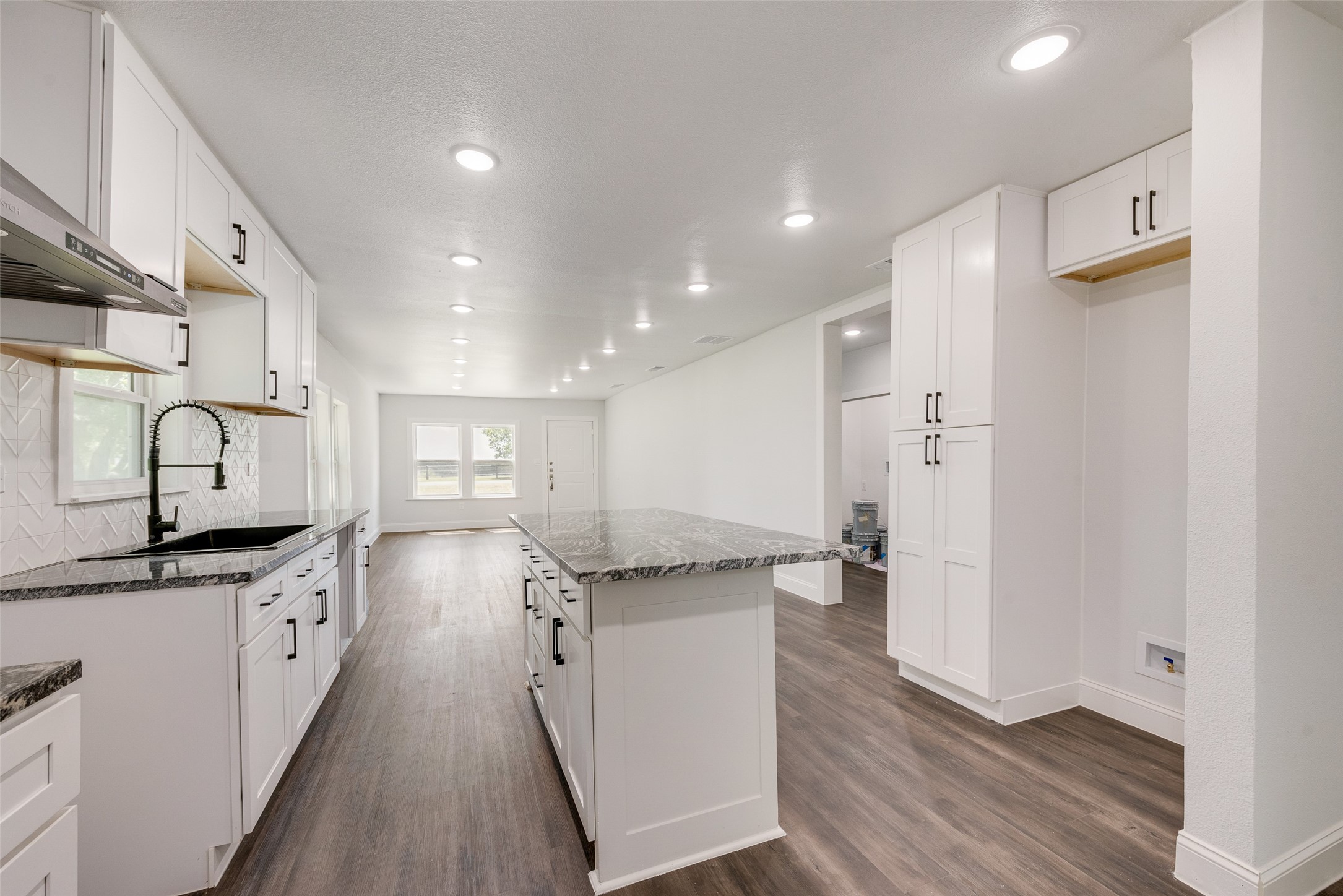 8041 County Road 2584