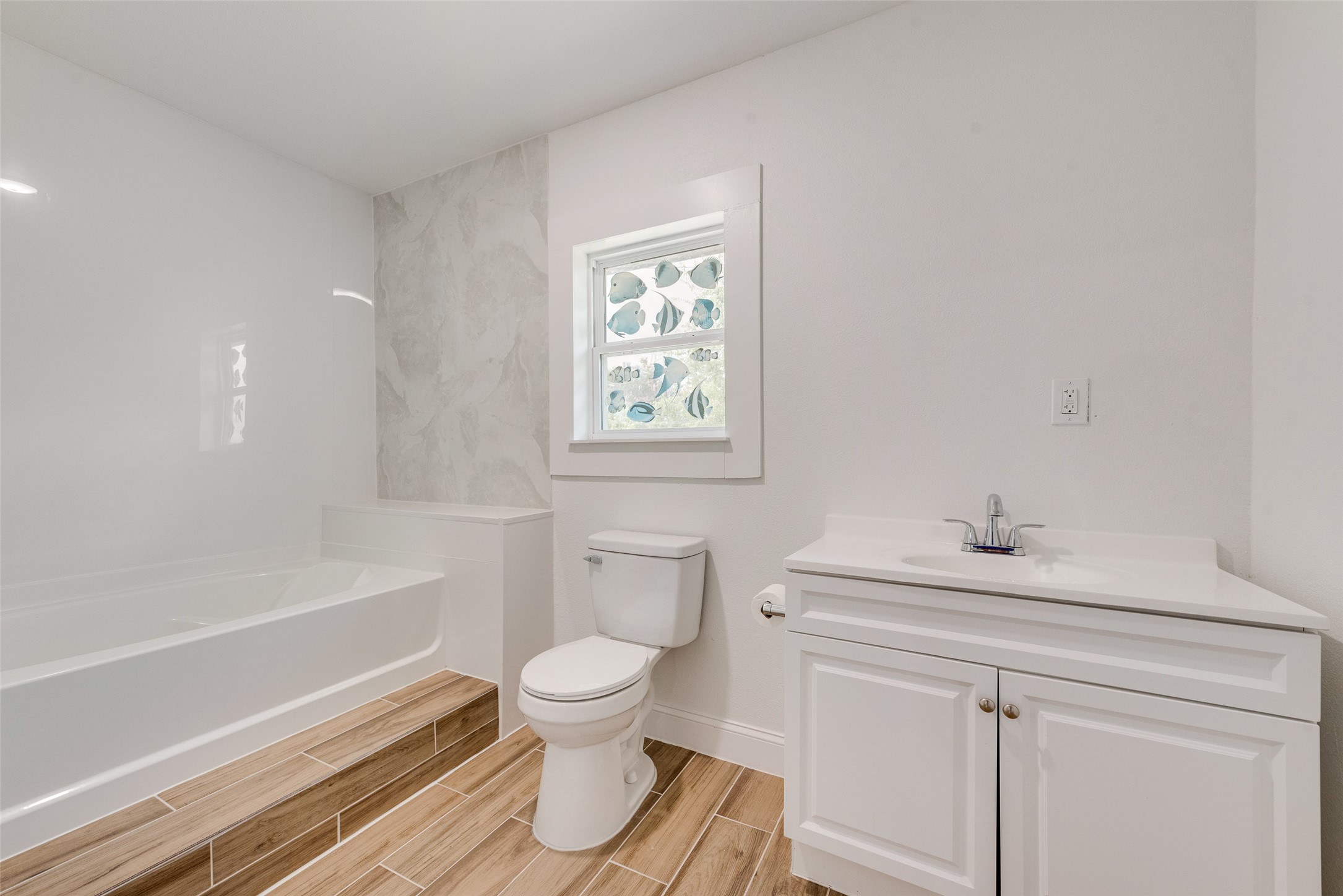 8041 County Road 2584