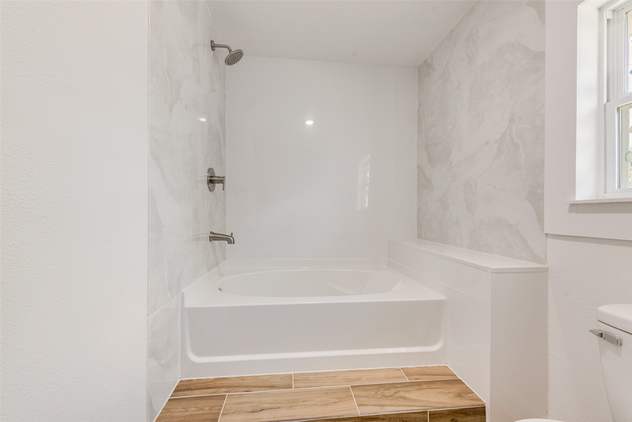 8041 County Road 2584