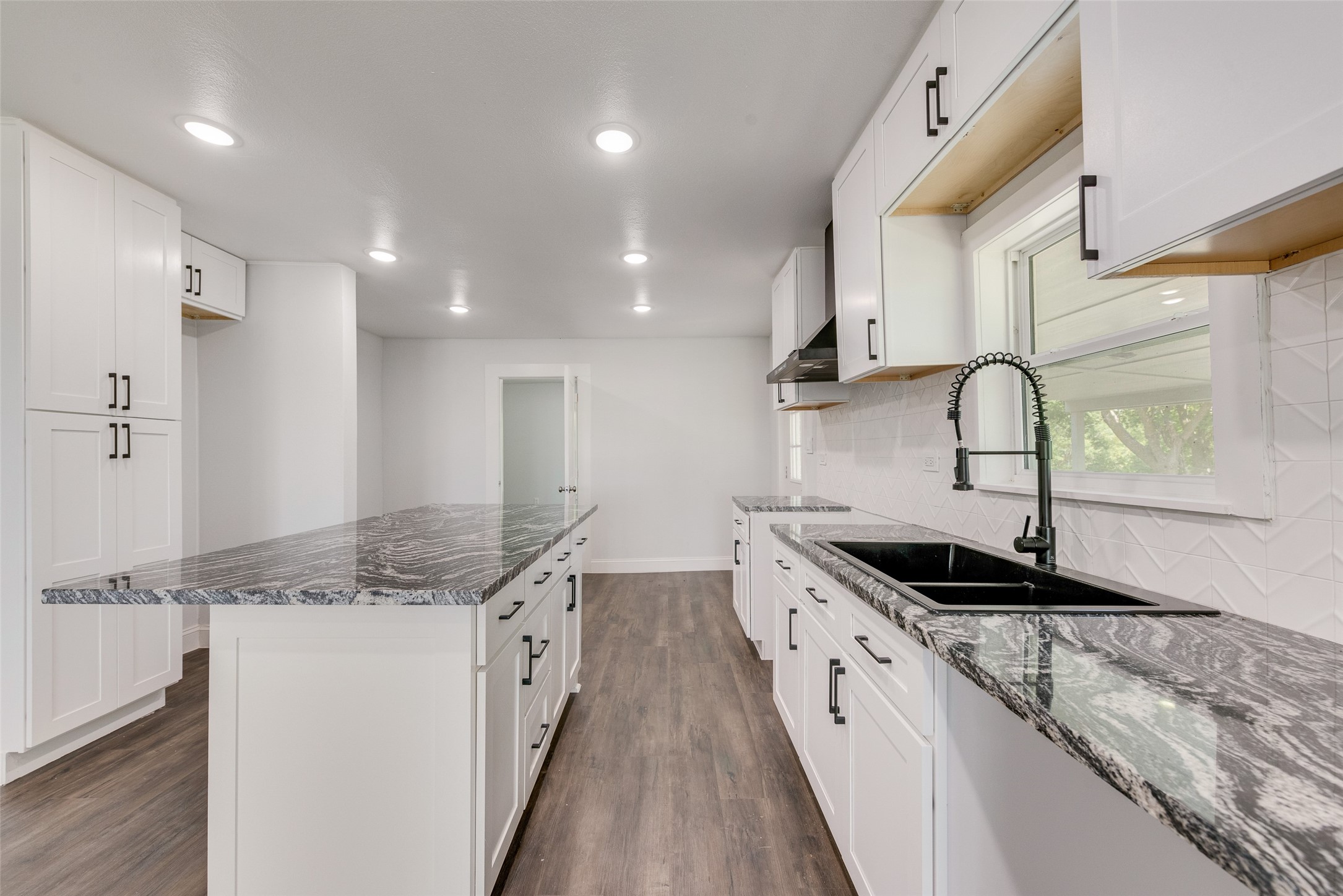 8041 County Road 2584